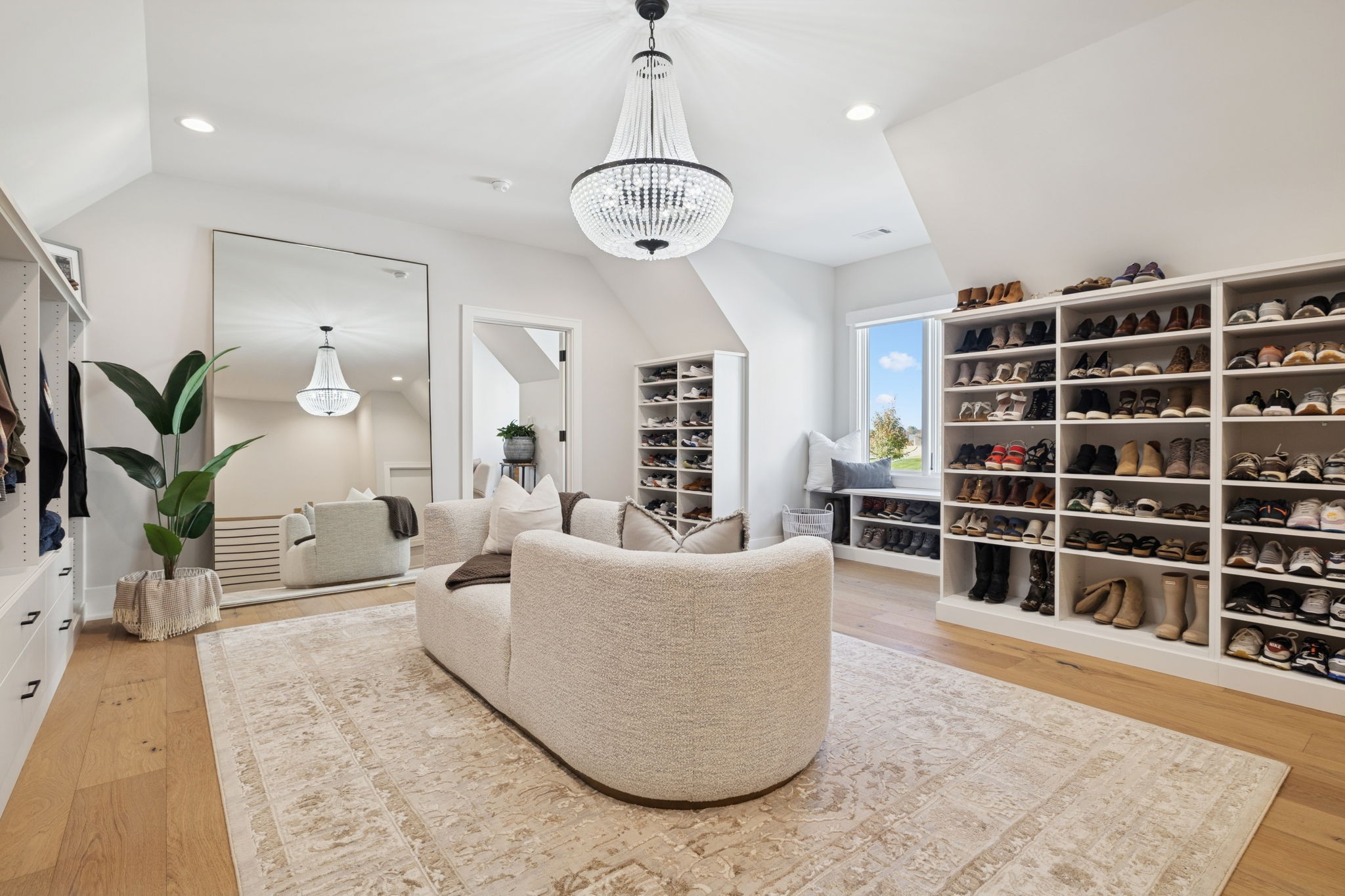344 Raintree Dr
