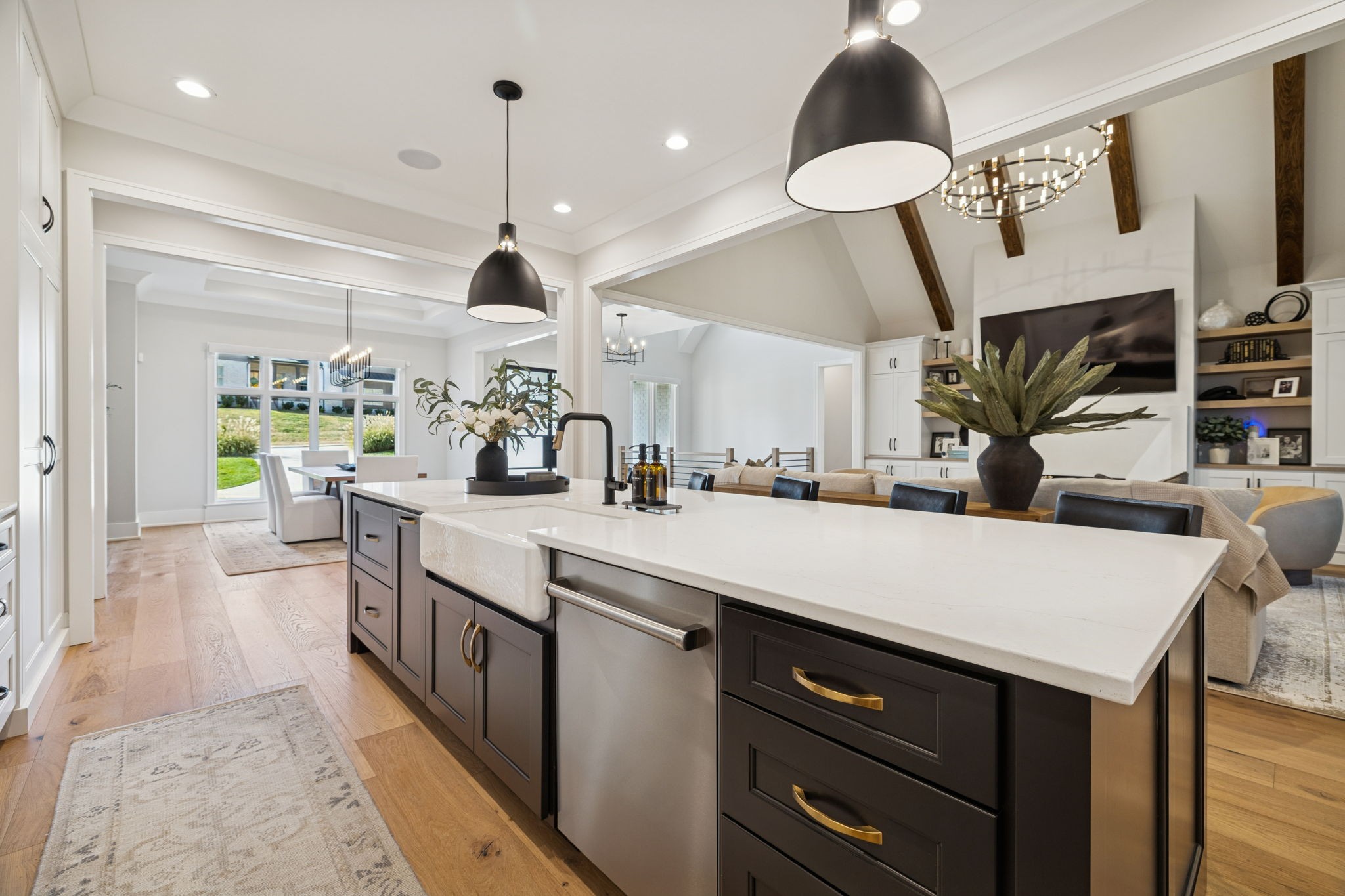 344 Raintree Dr
