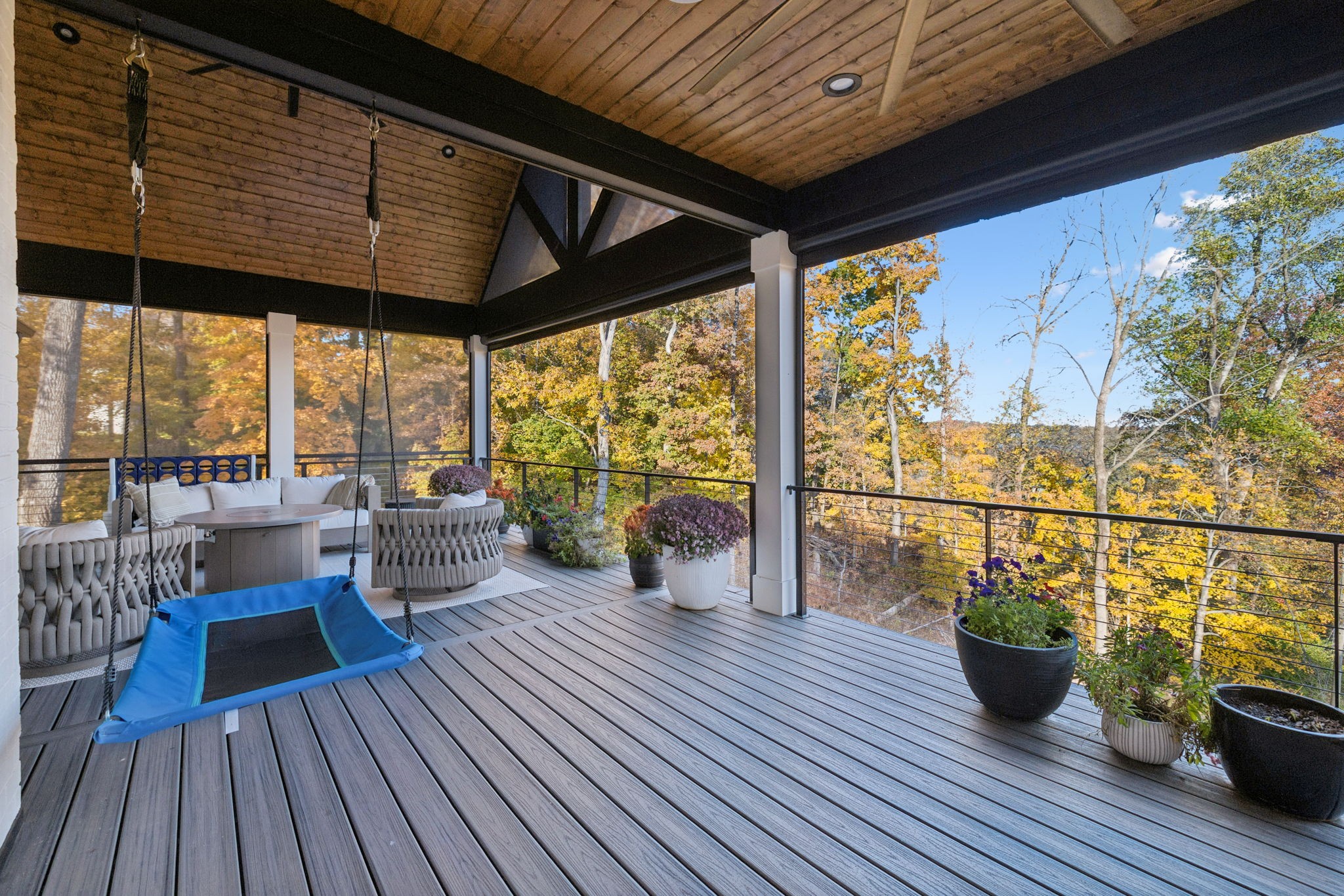 344 Raintree Dr