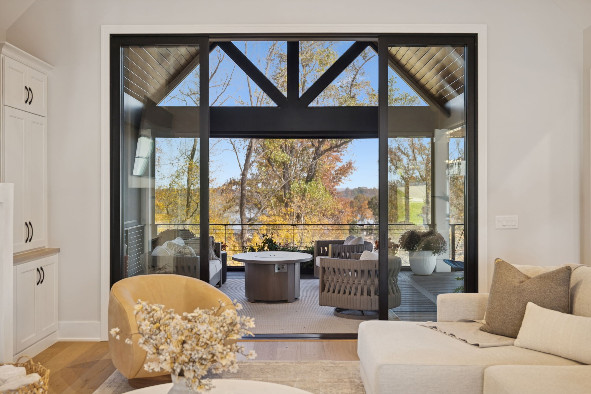 344 Raintree Dr
