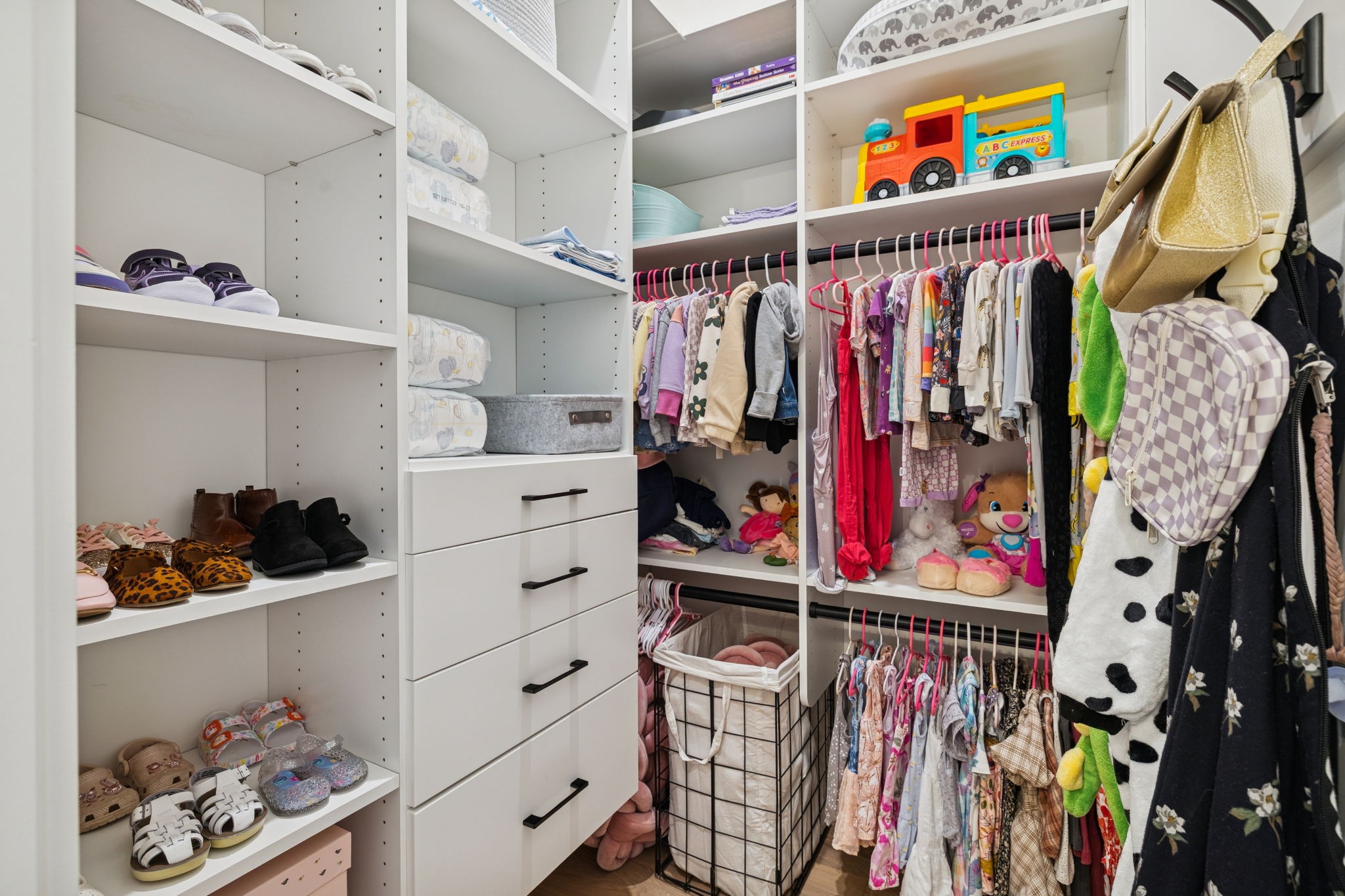 344 Raintree Dr