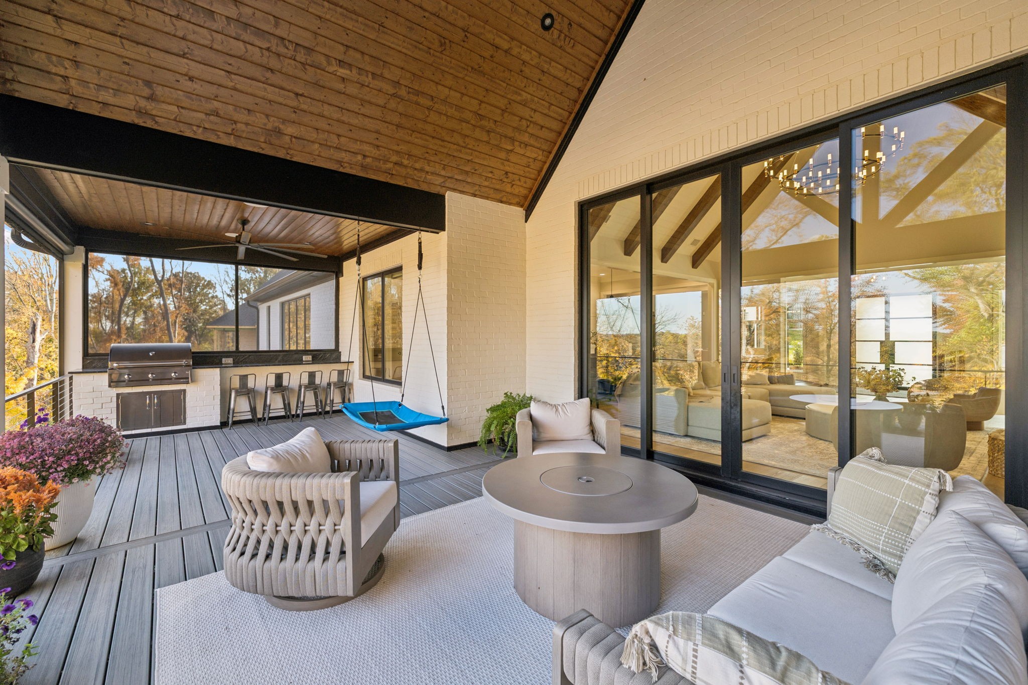 344 Raintree Dr