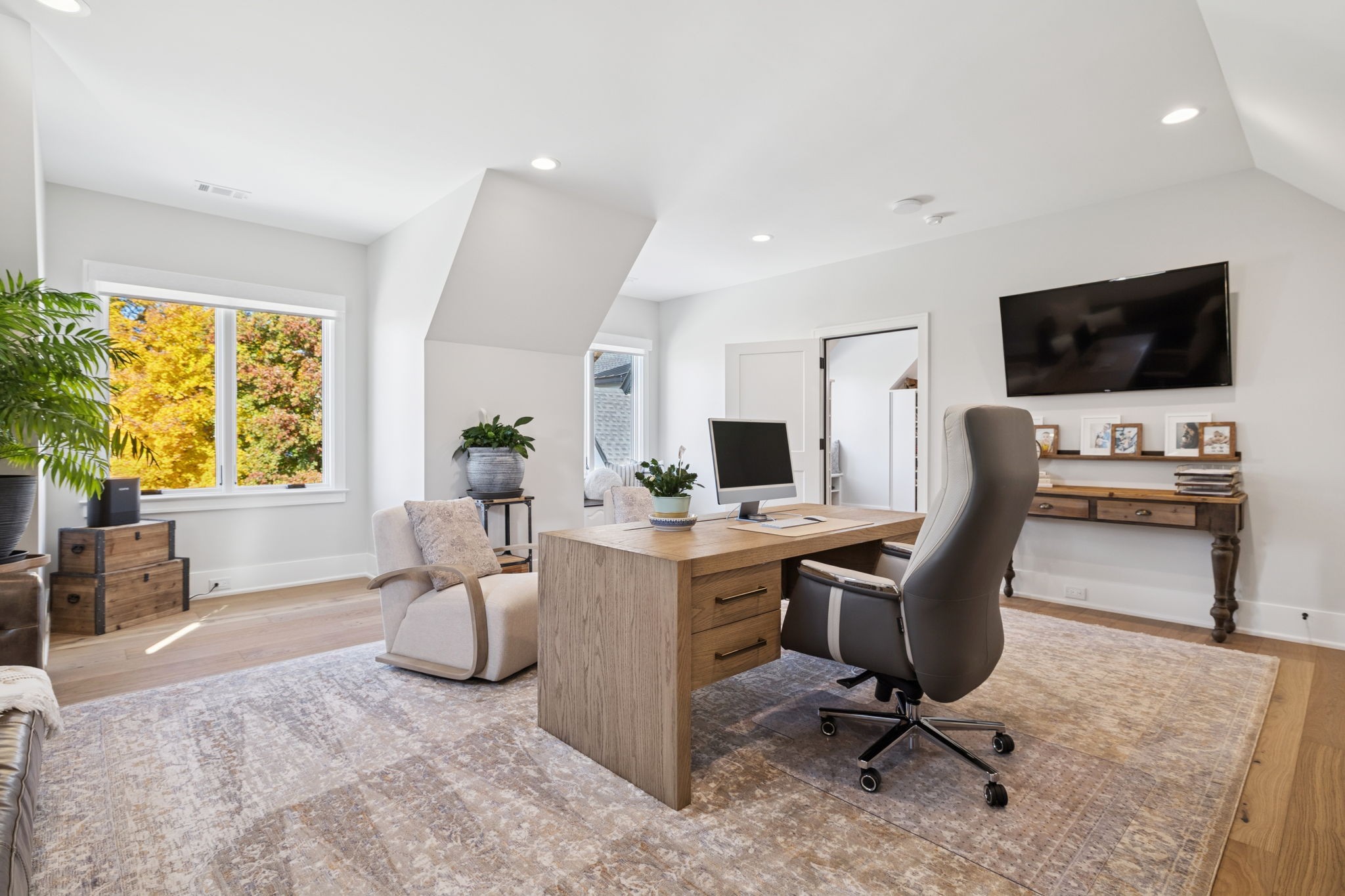 344 Raintree Dr