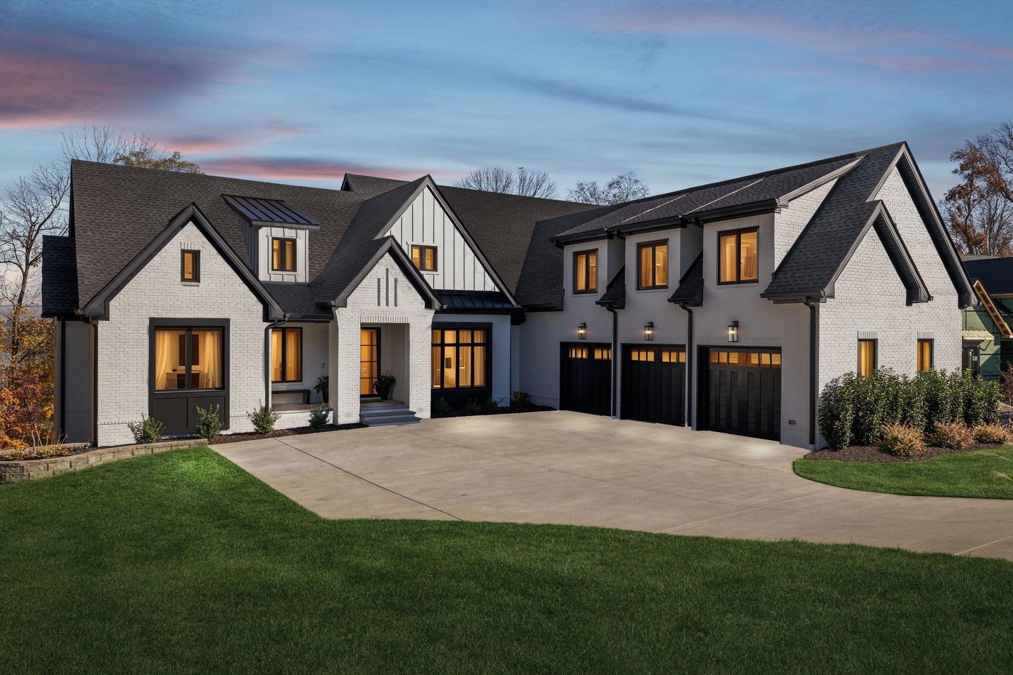 344 Raintree Dr
