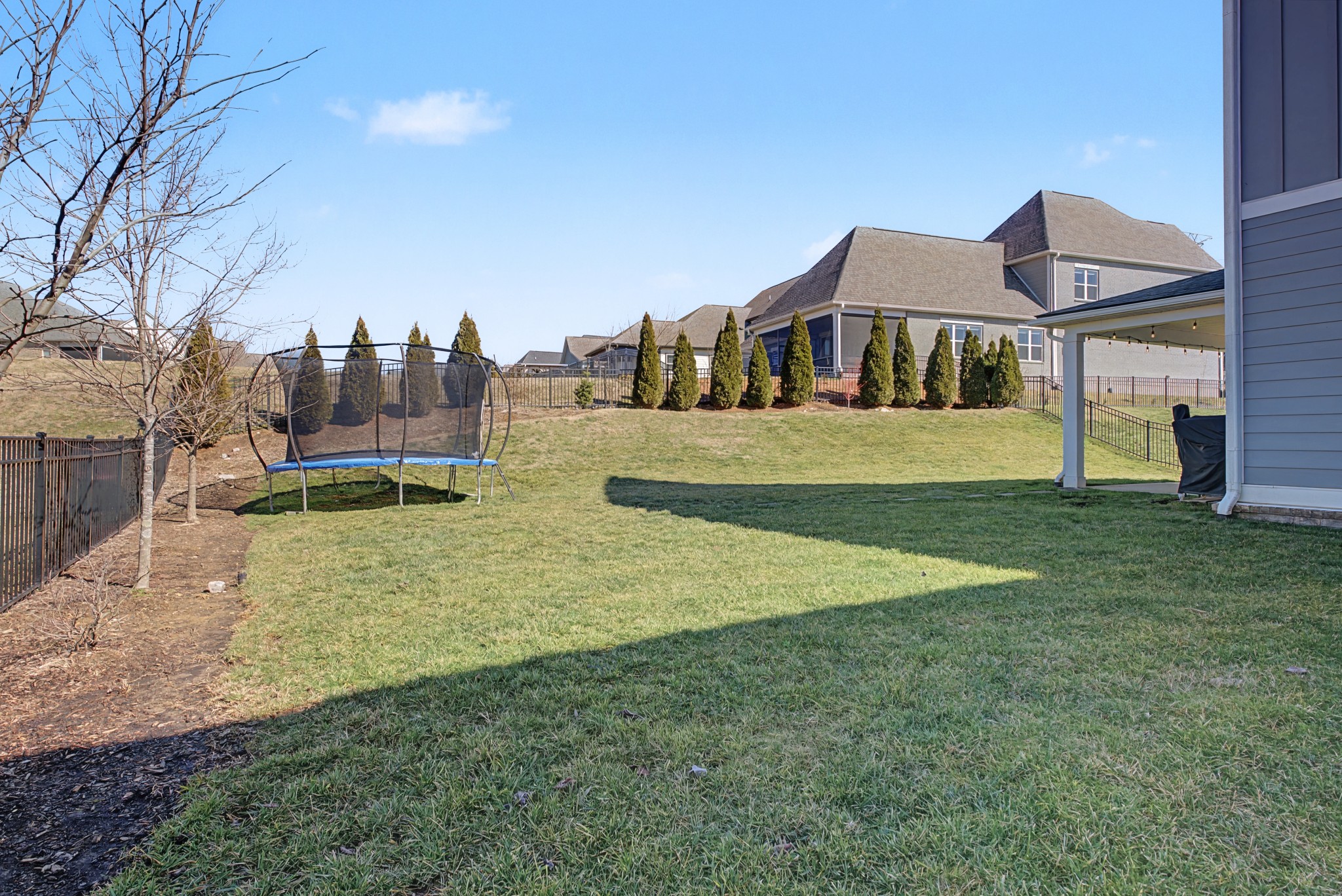 837 Plowson Rd