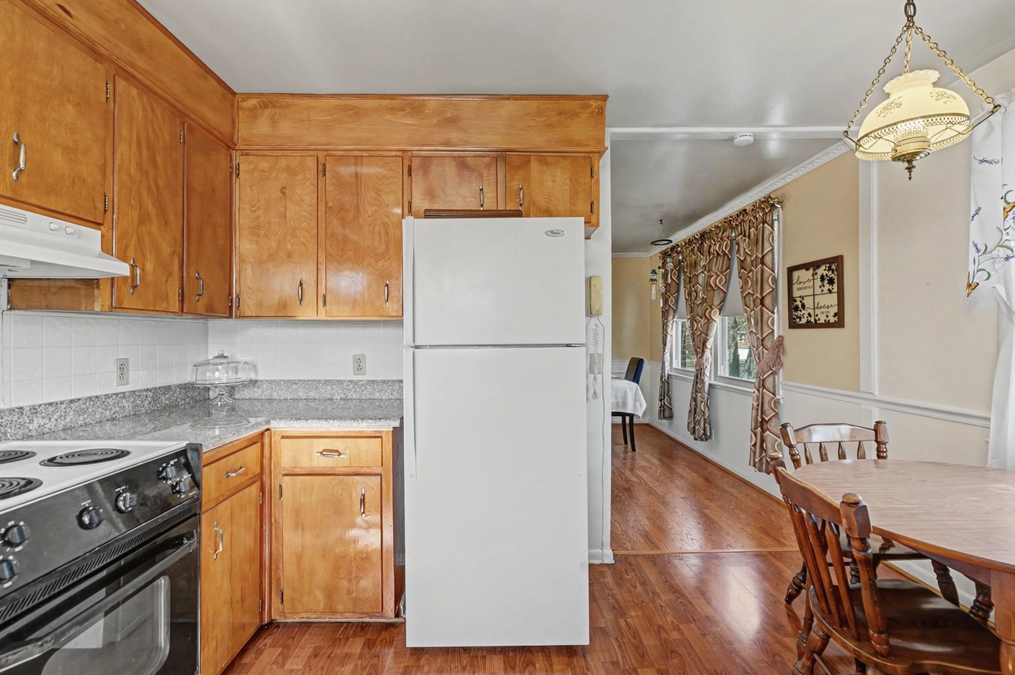 102 Hickory Trce