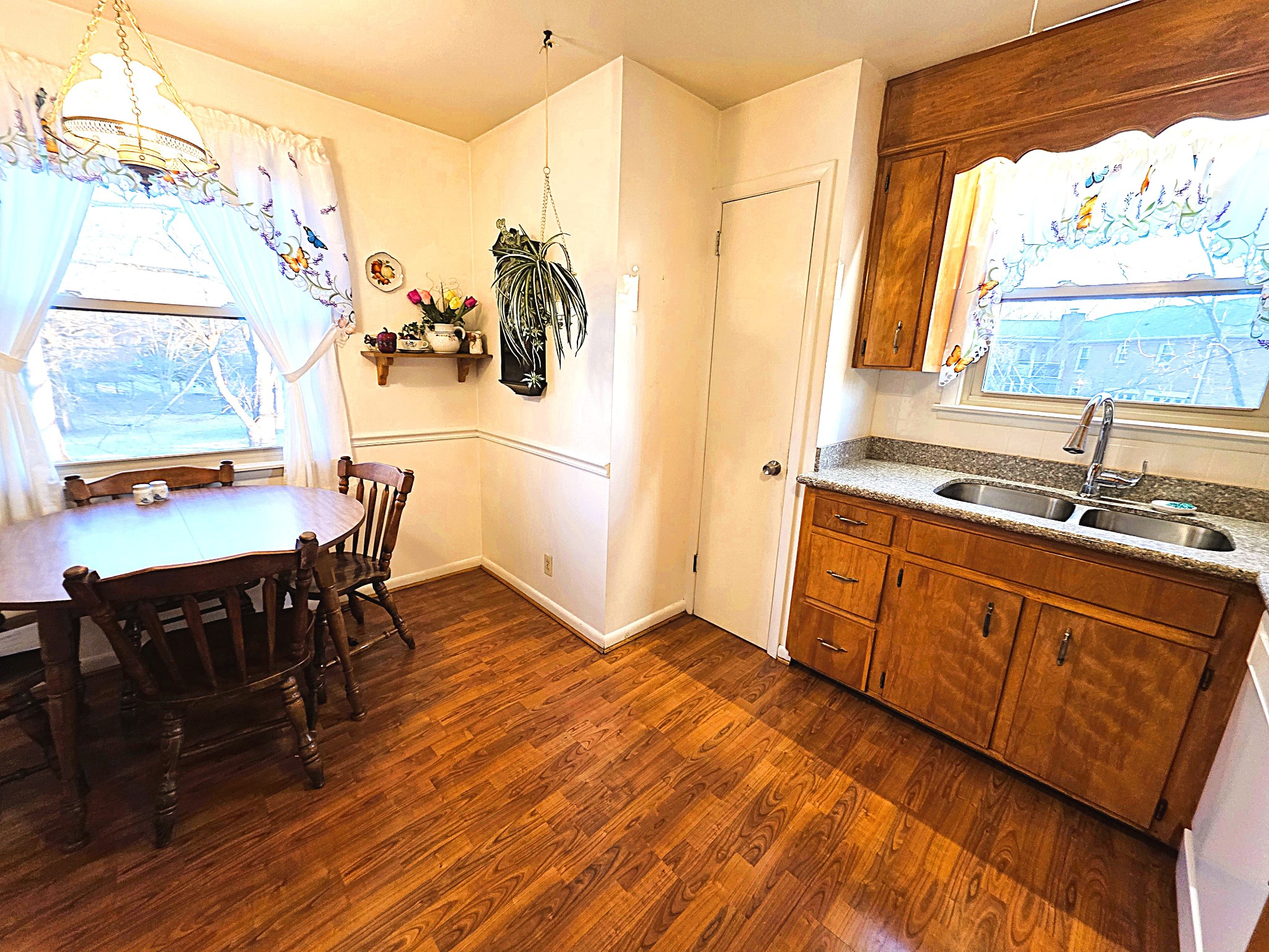 102 Hickory Trce