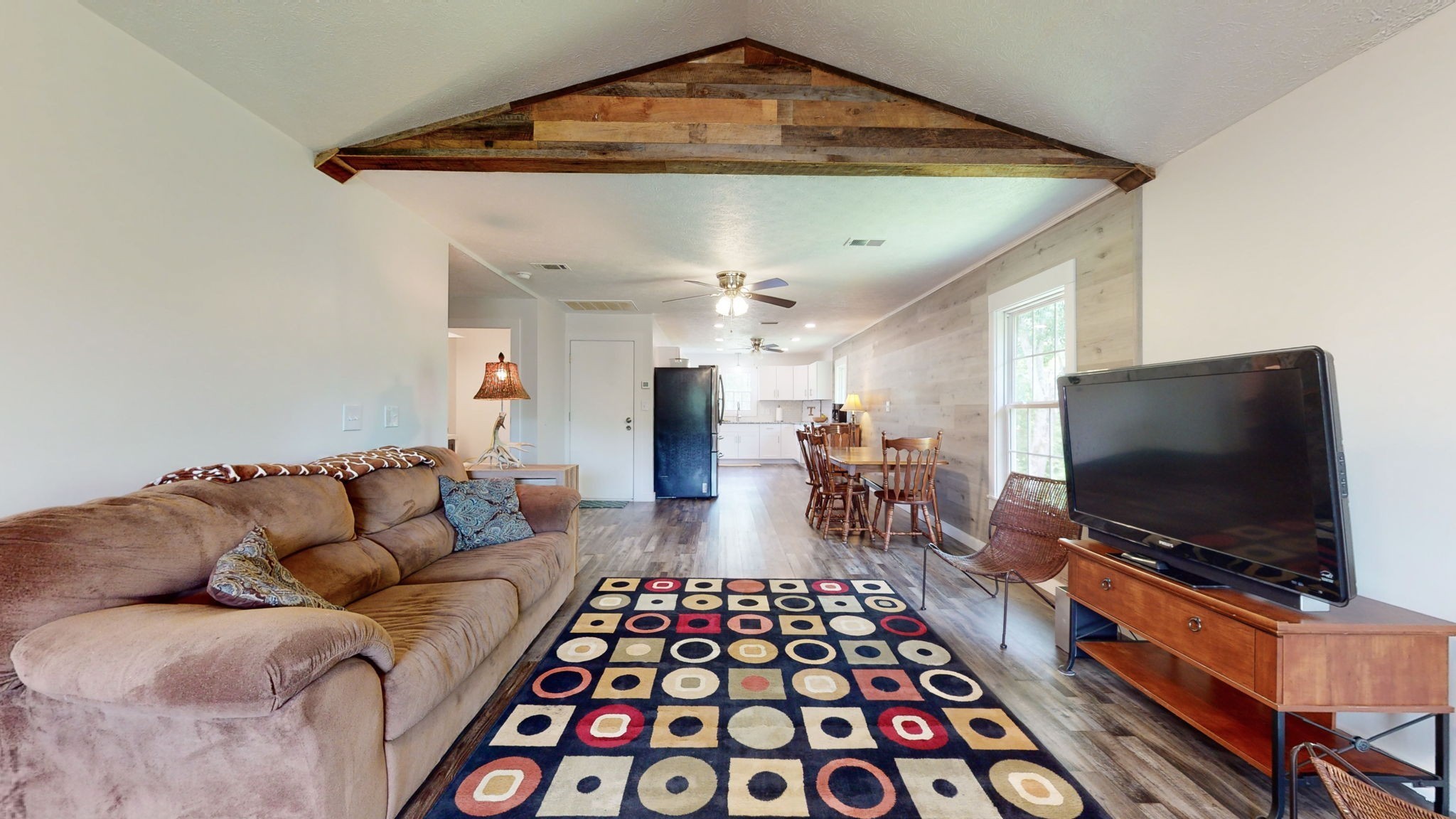 2636 Leeville Rd