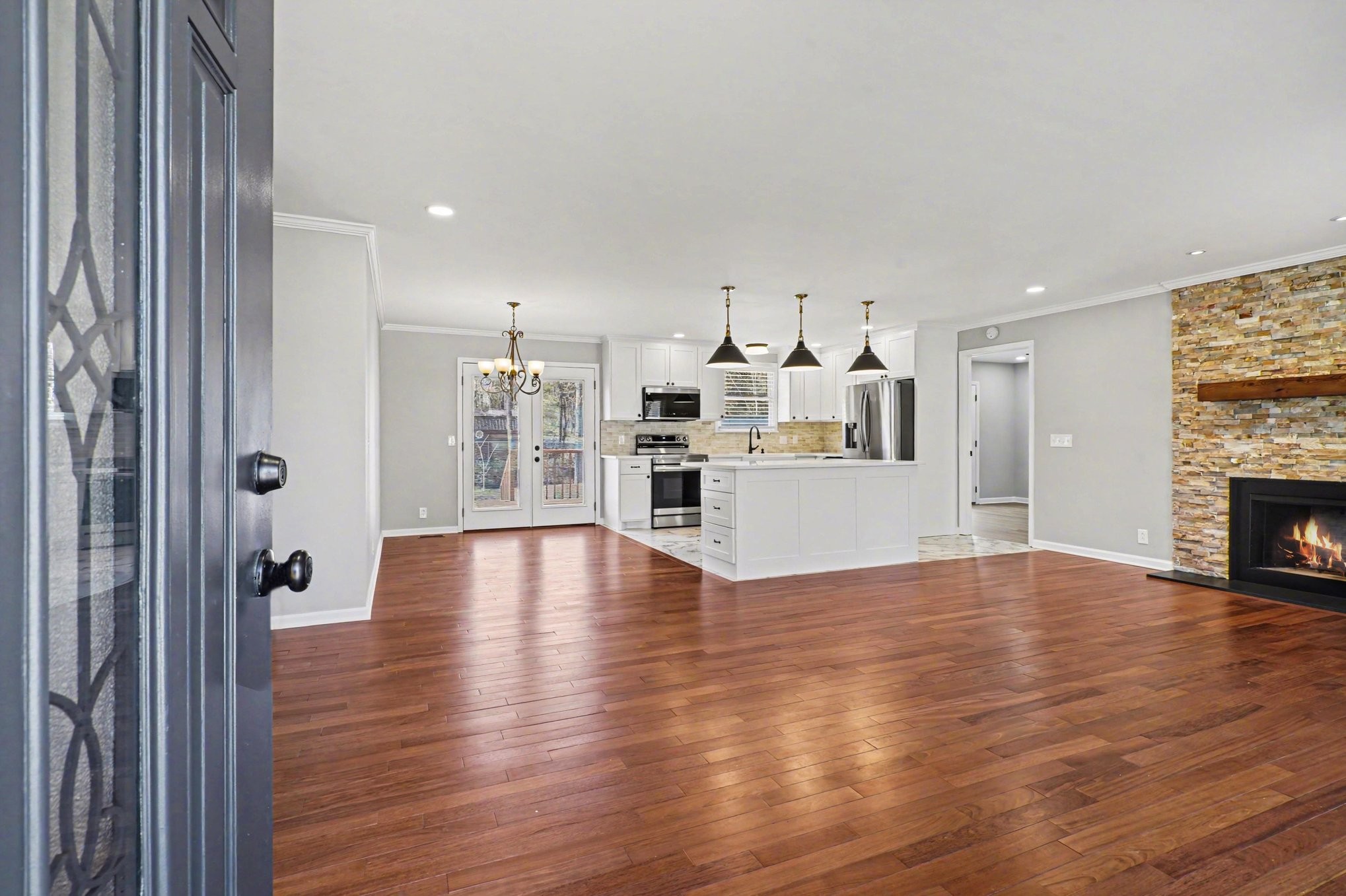 545 Springmont Blvd