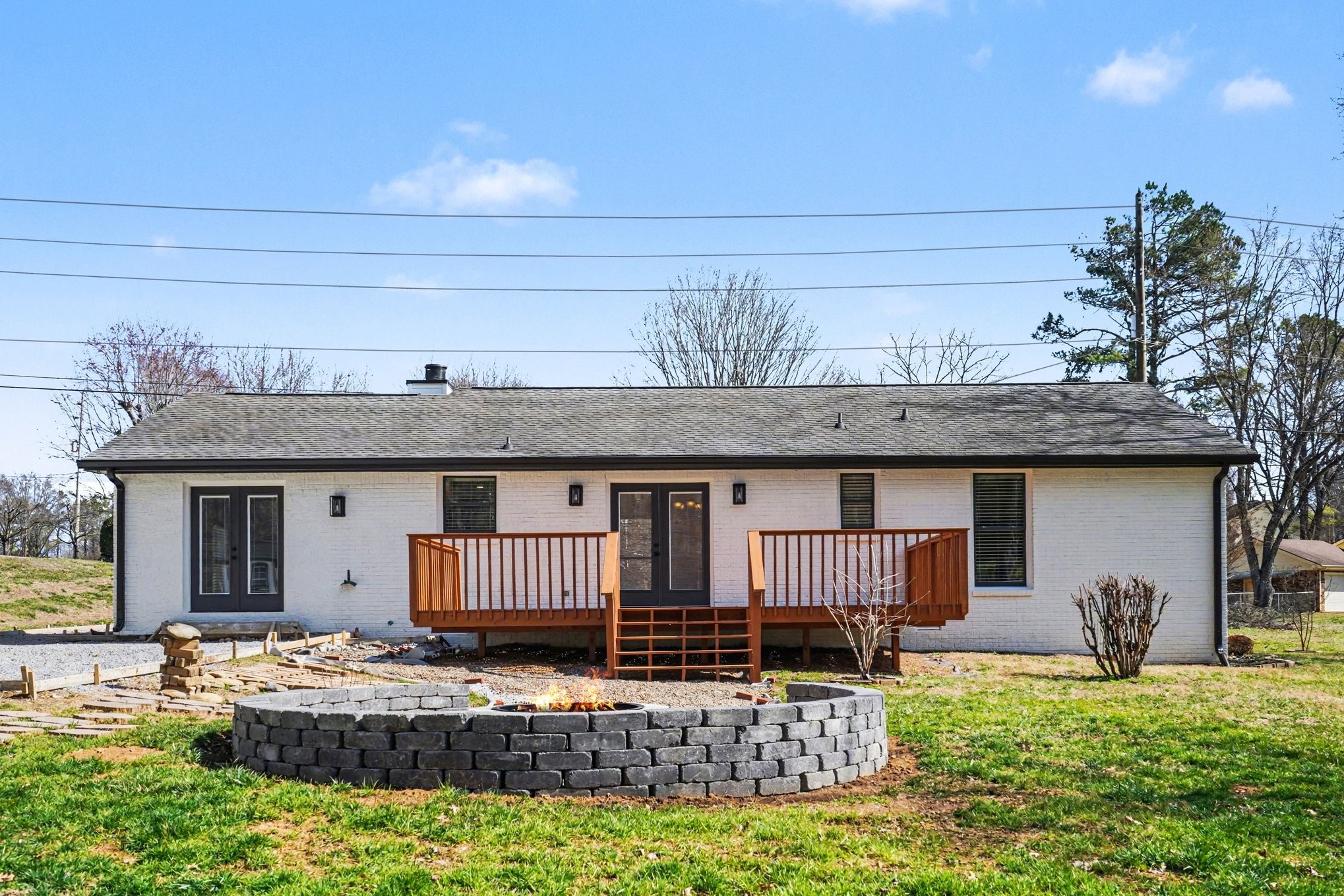 545 Springmont Blvd