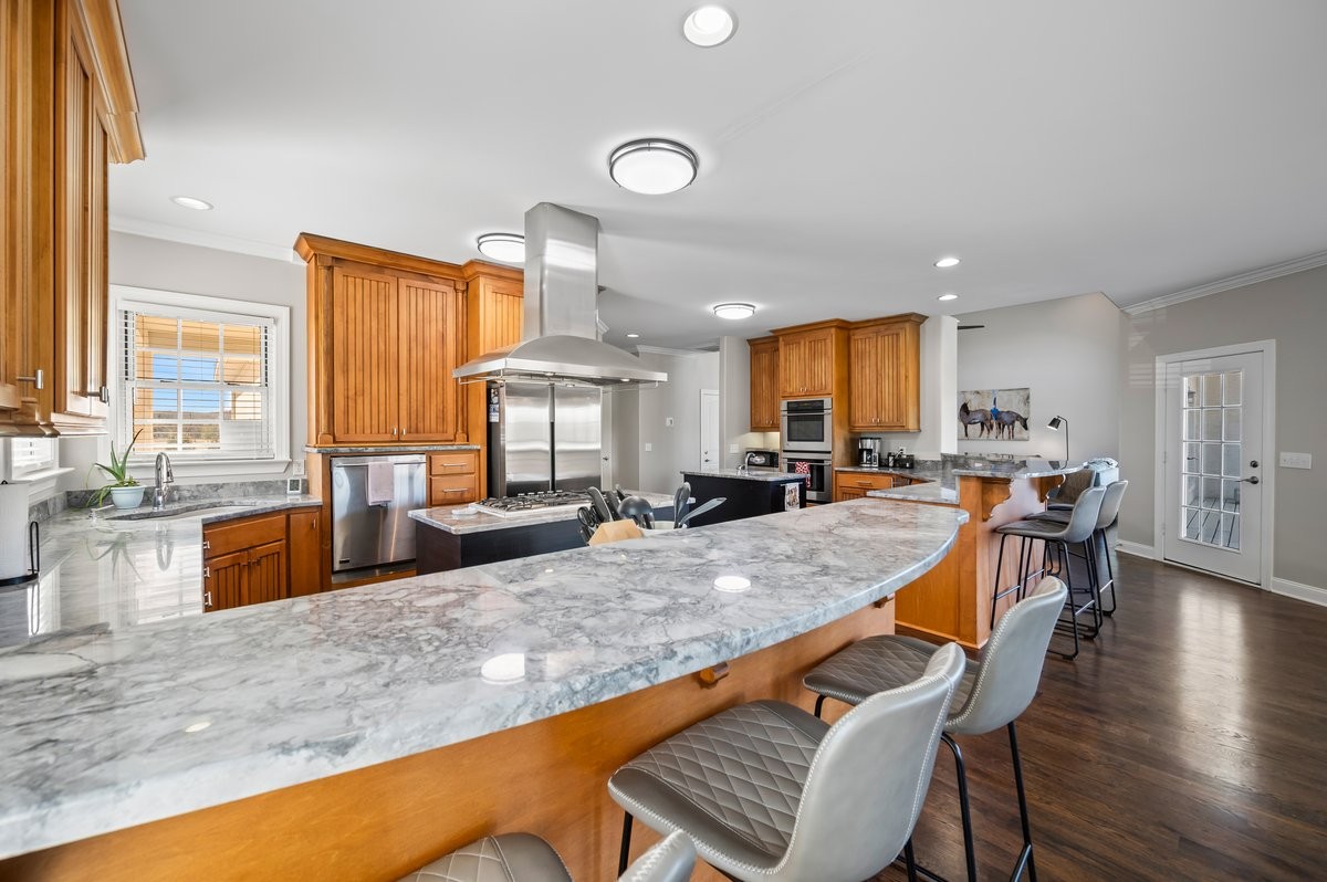 351 Barlow Ln