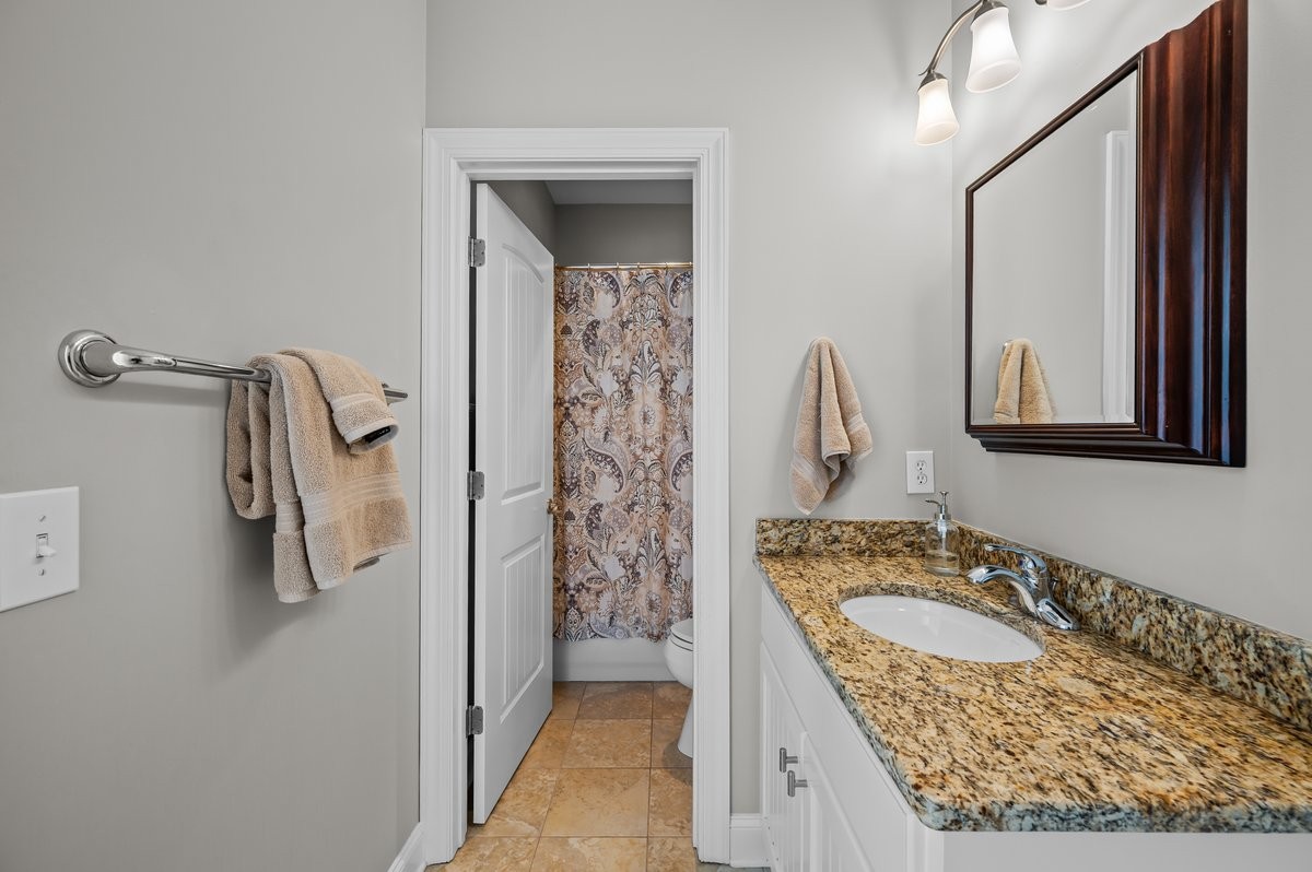 351 Barlow Ln