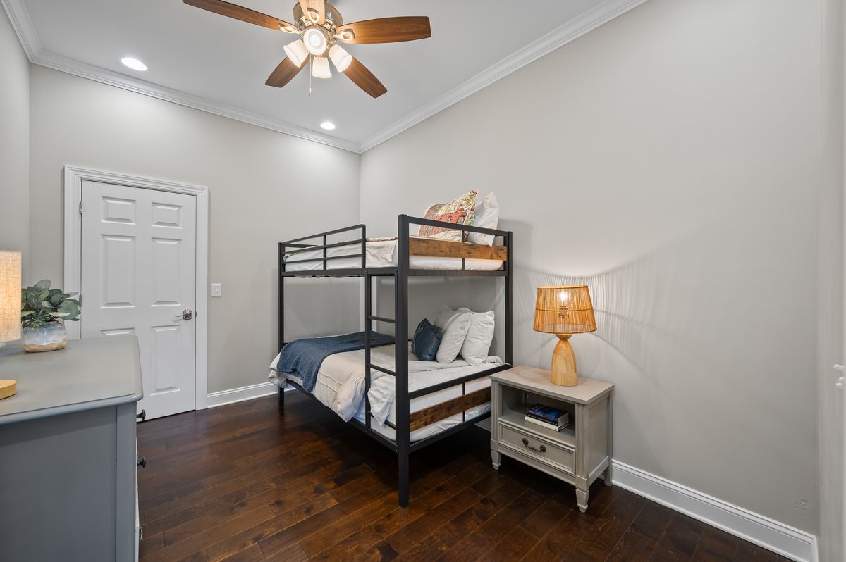 351 Barlow Ln