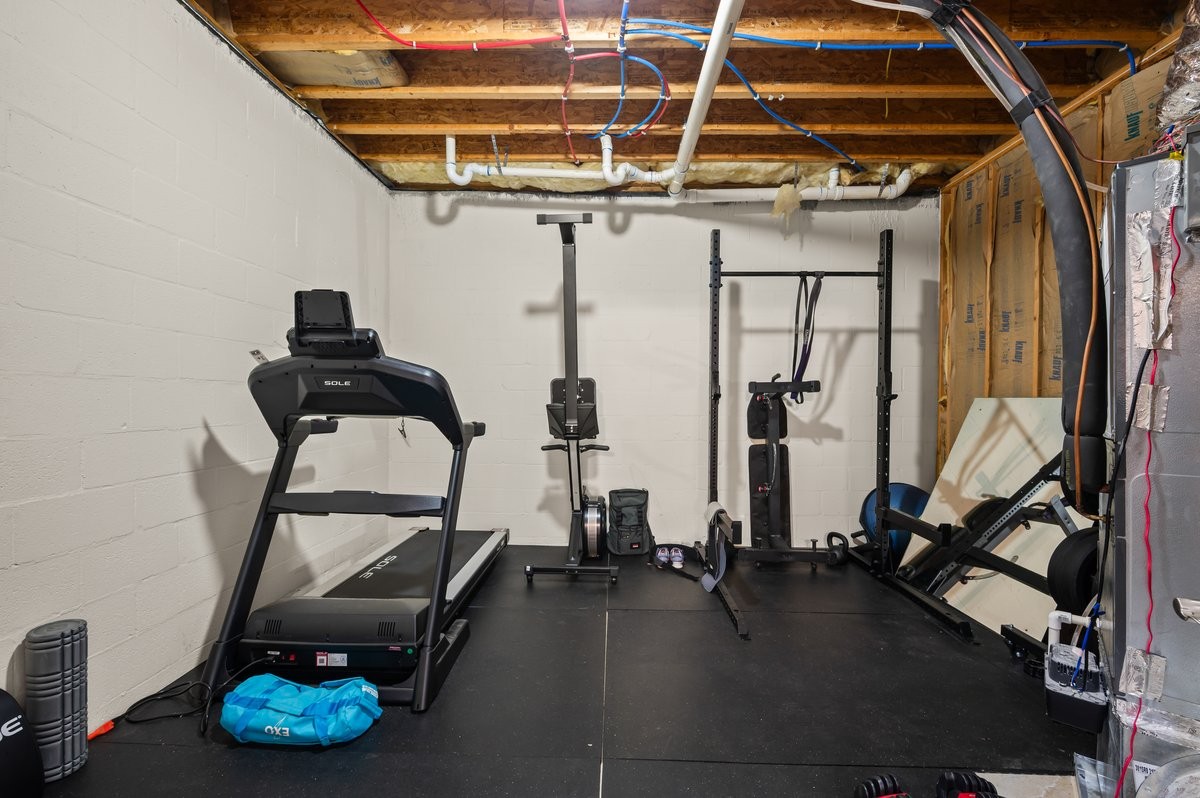 351 Barlow Ln