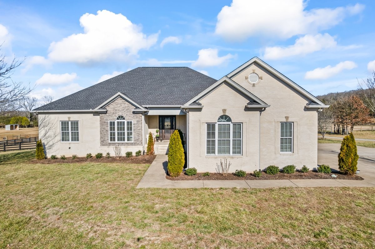 351 Barlow Ln