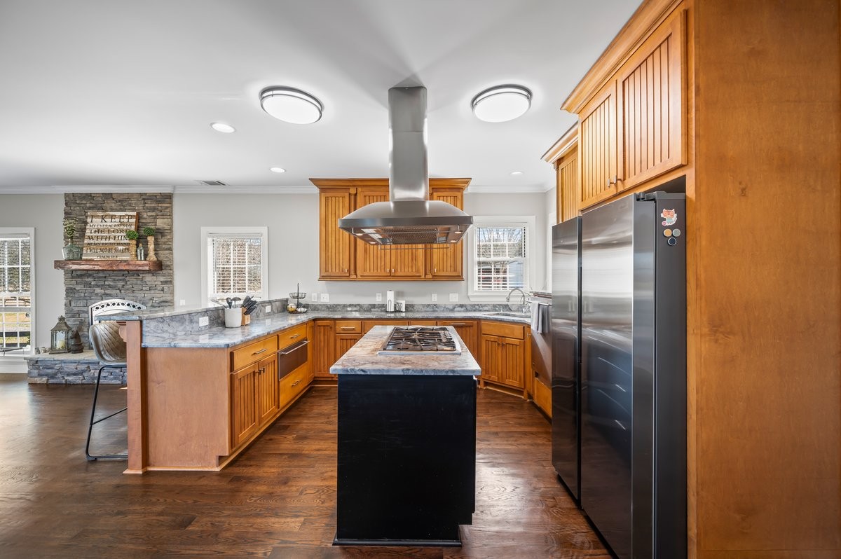 351 Barlow Ln