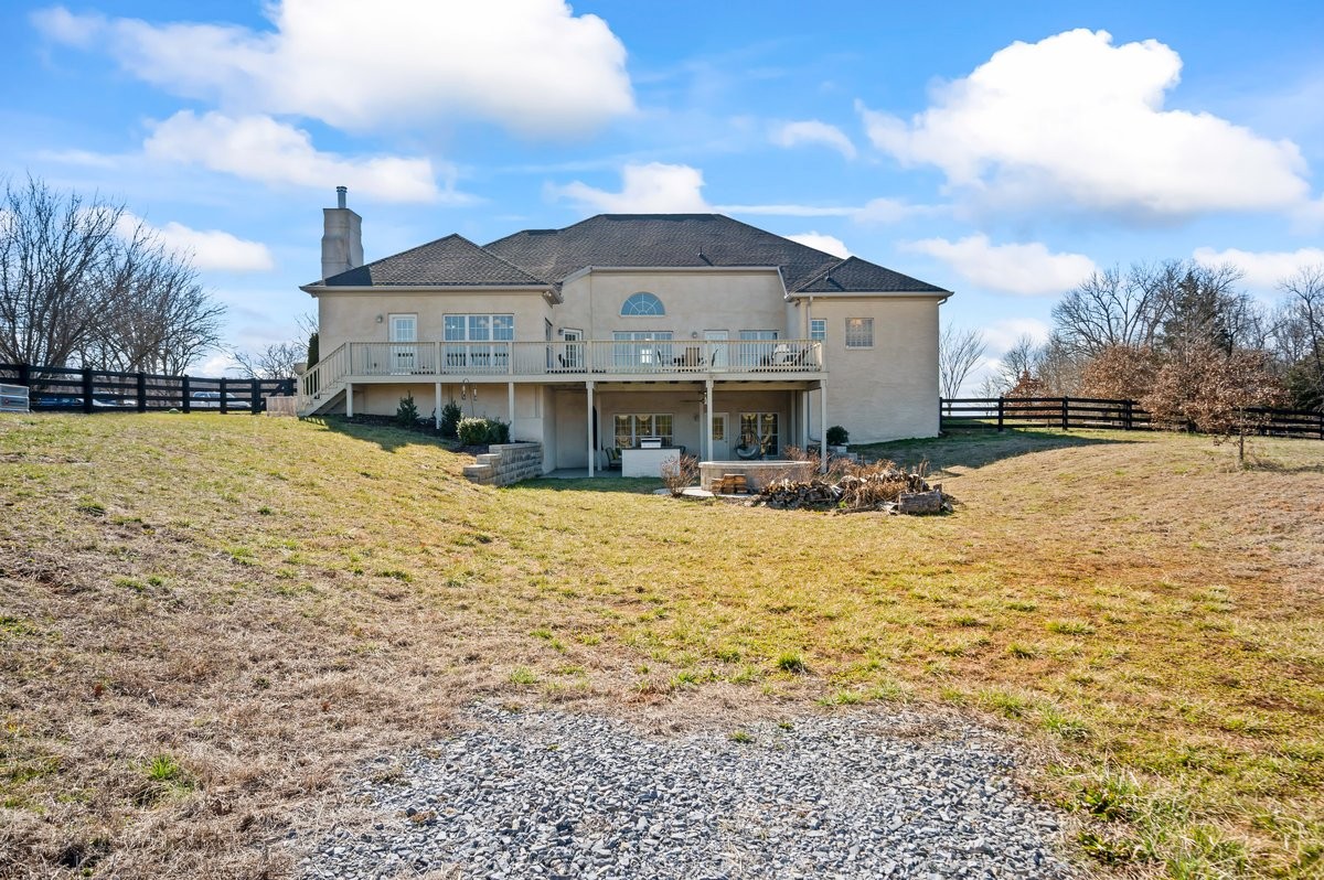 351 Barlow Ln
