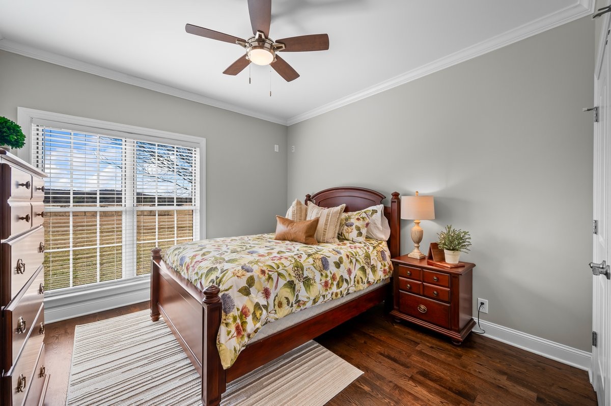 351 Barlow Ln