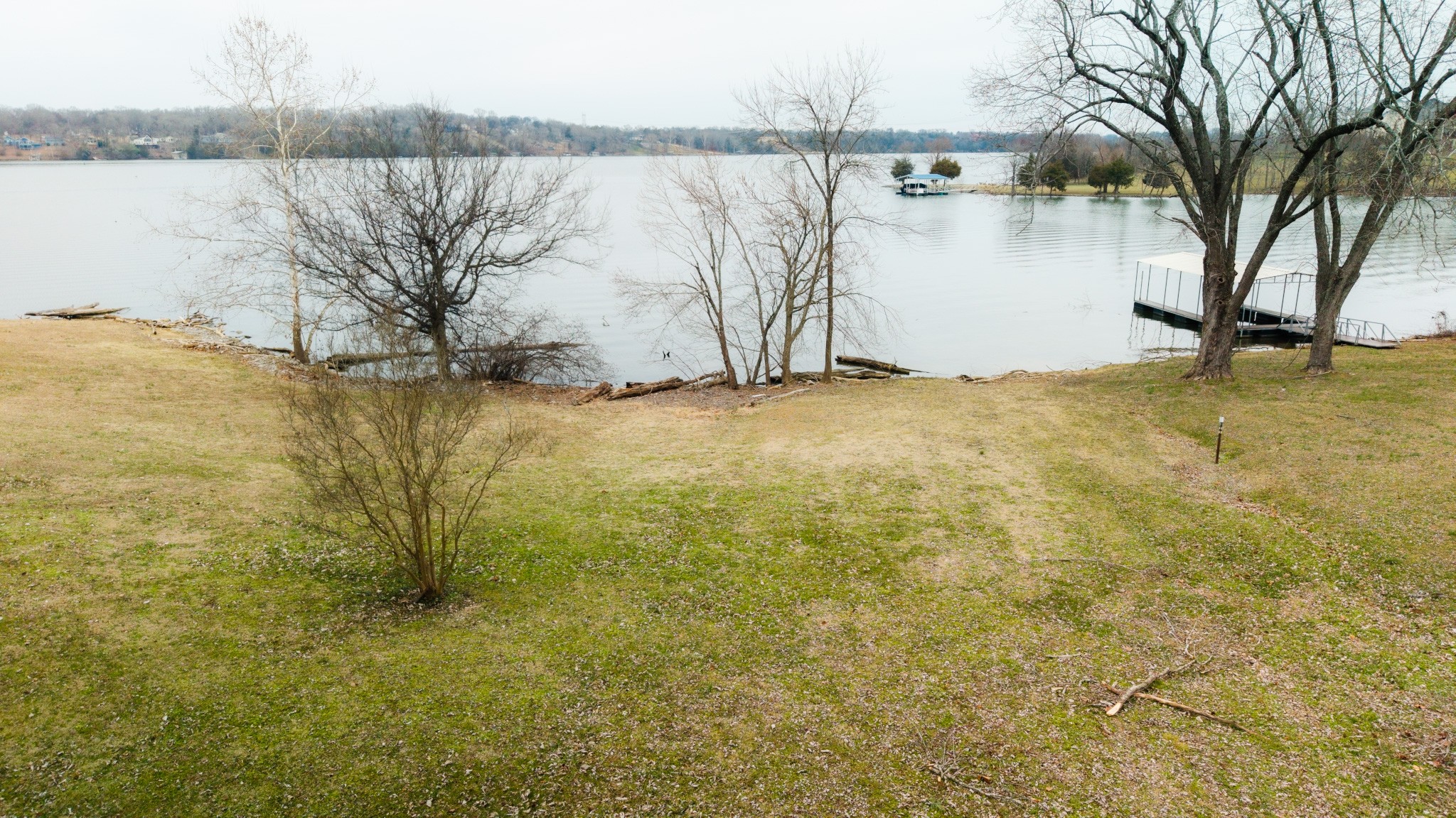 136 Riverside Dr