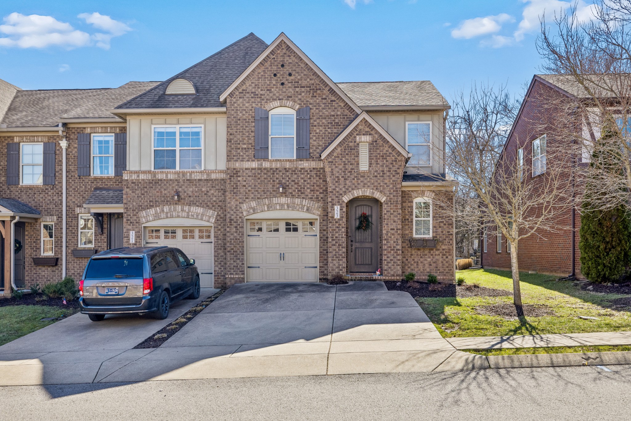 323 Windgrove Ter