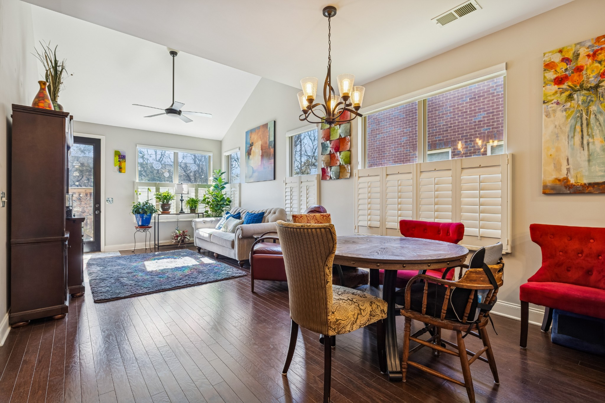 323 Windgrove Ter