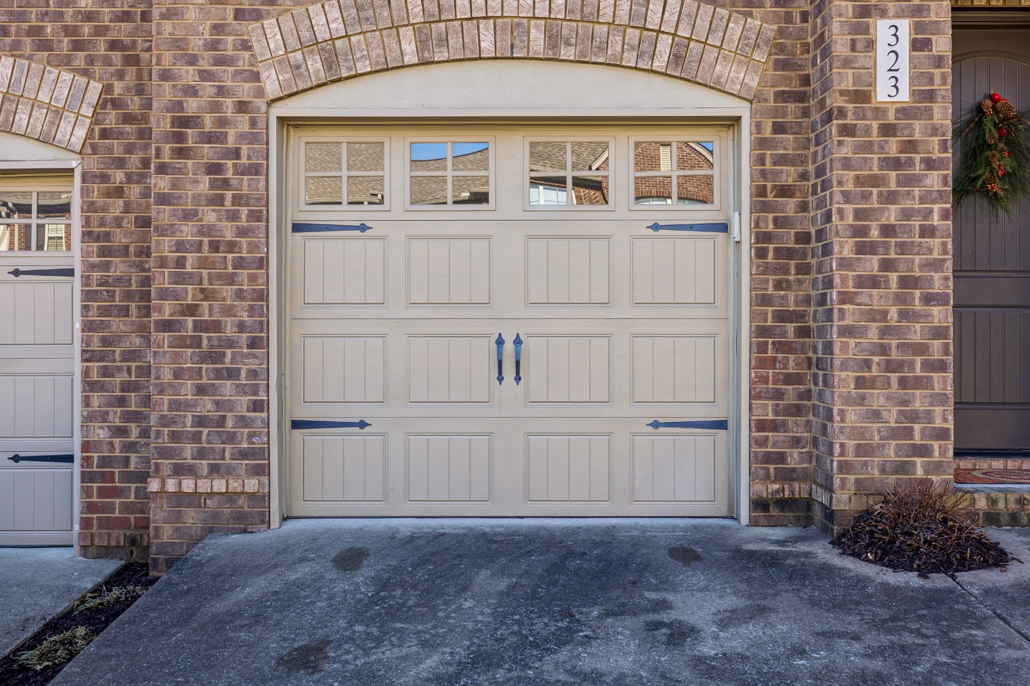 323 Windgrove Ter