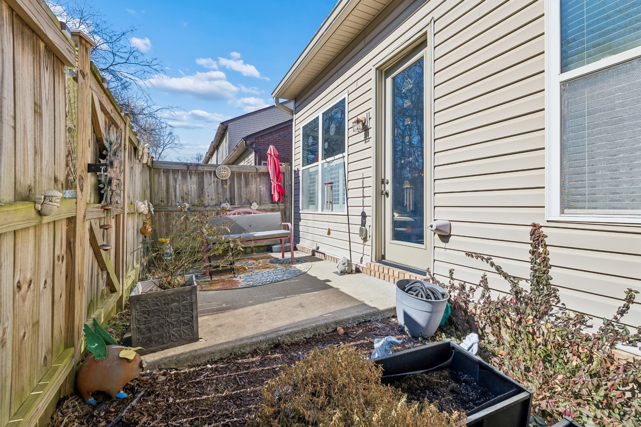 323 Windgrove Ter