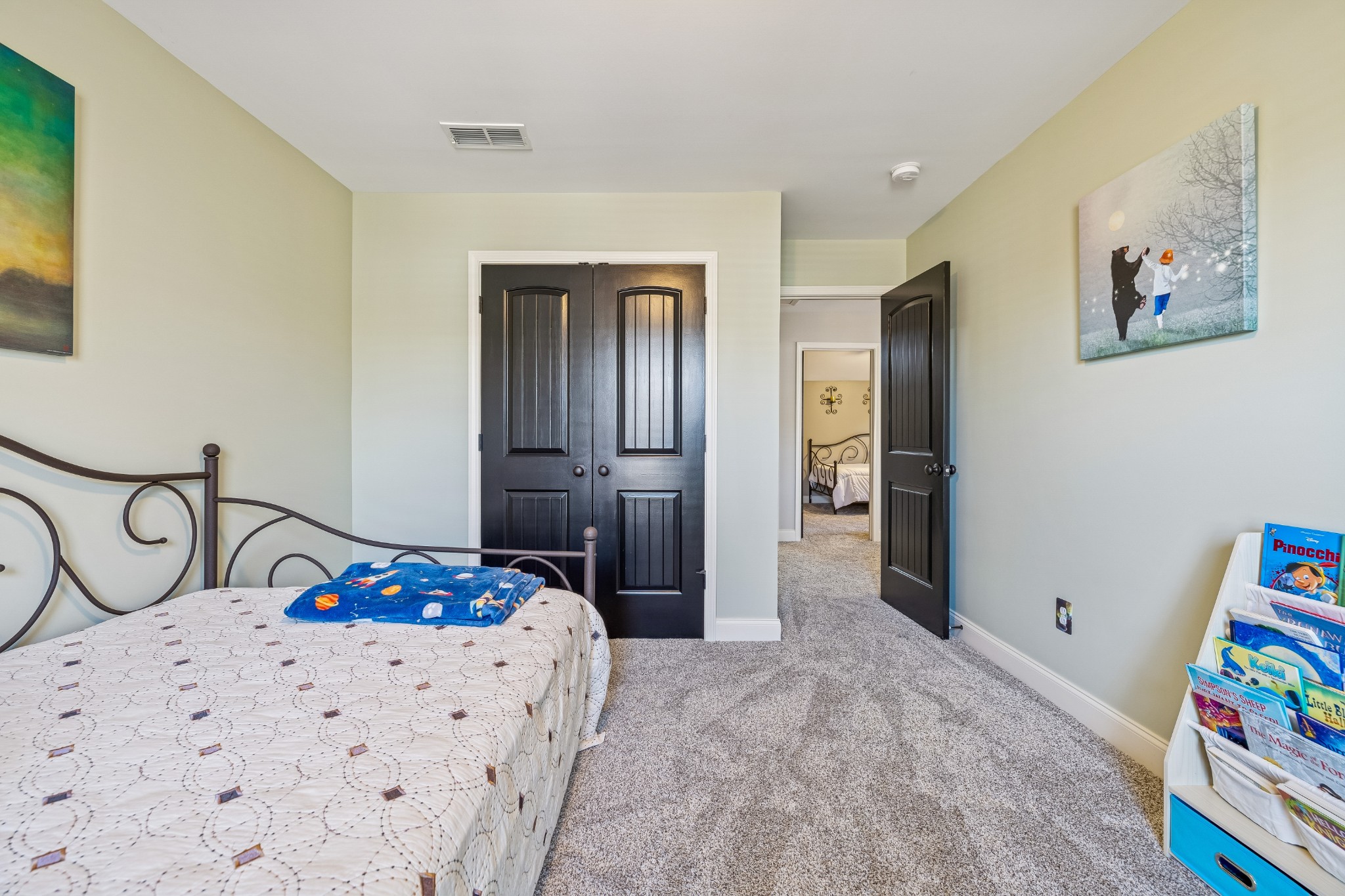 323 Windgrove Ter