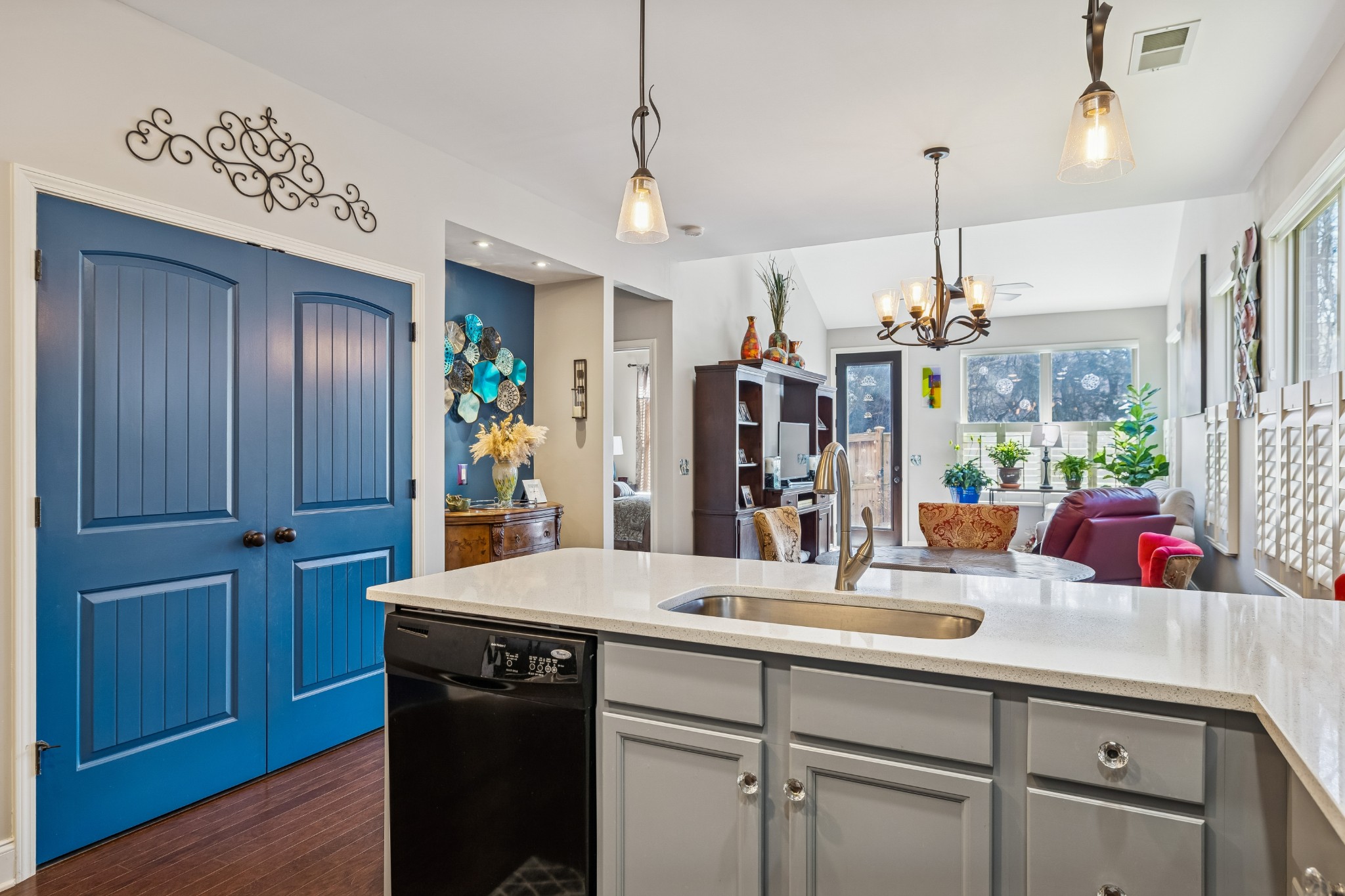323 Windgrove Ter