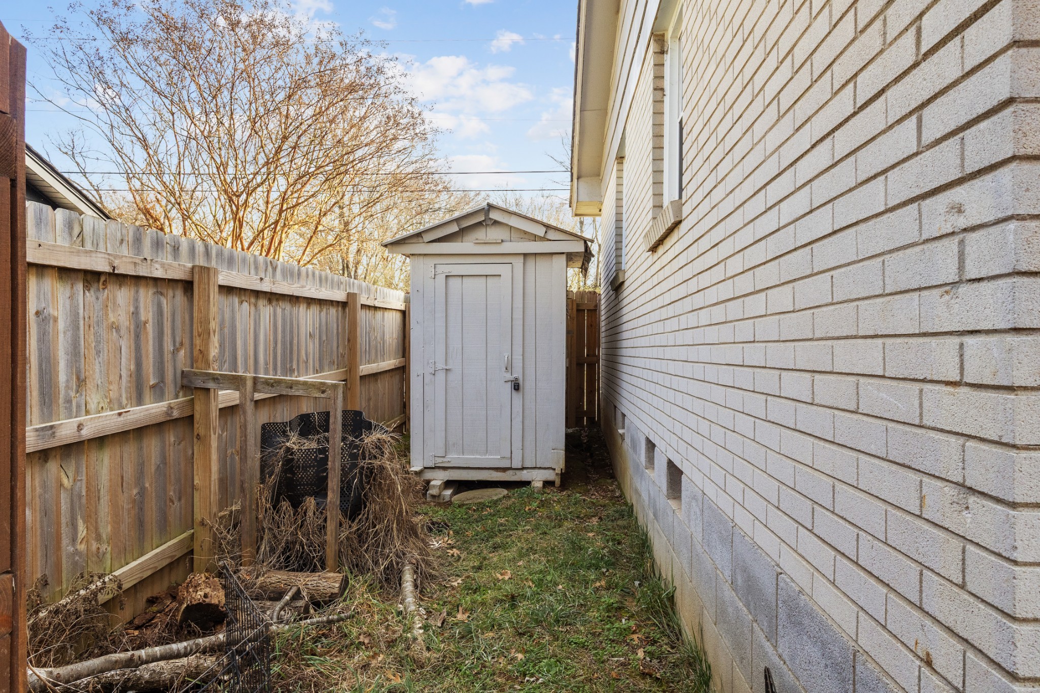 327 Dinwiddie Dr