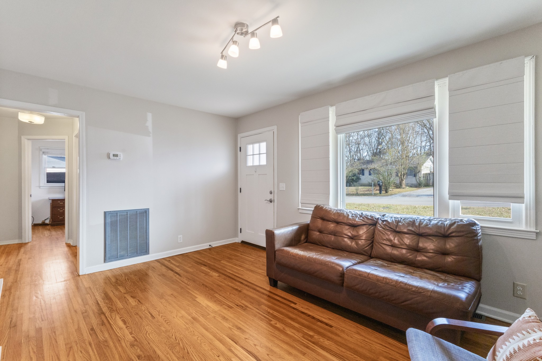 327 Dinwiddie Dr