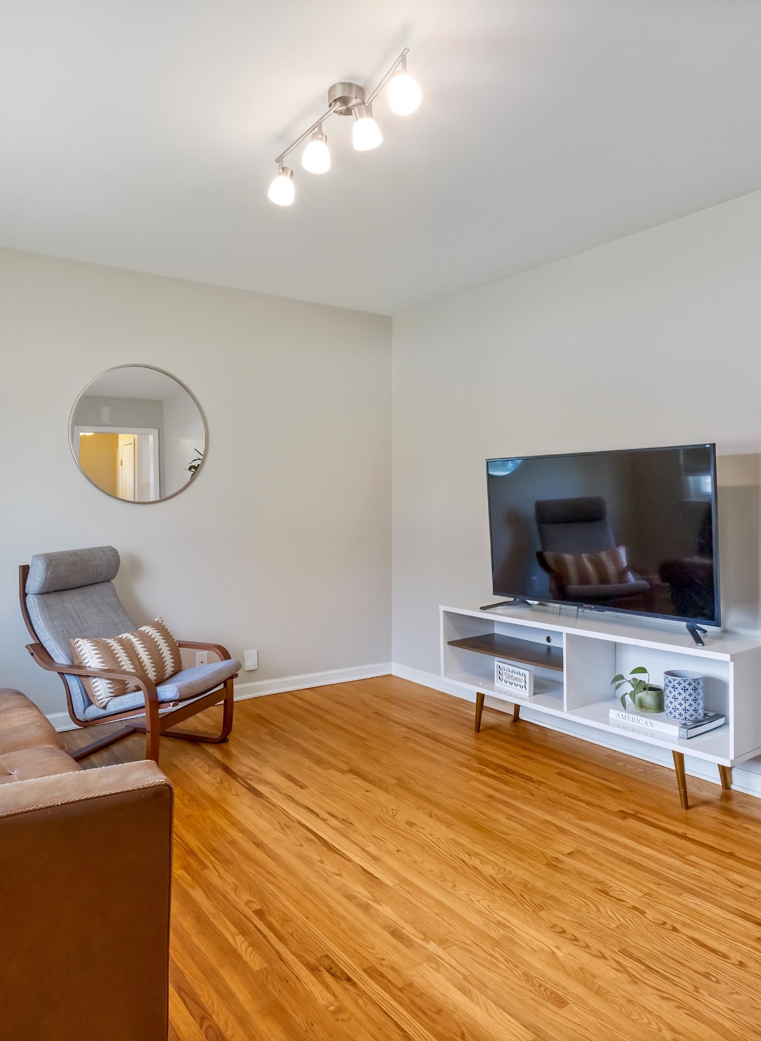 327 Dinwiddie Dr