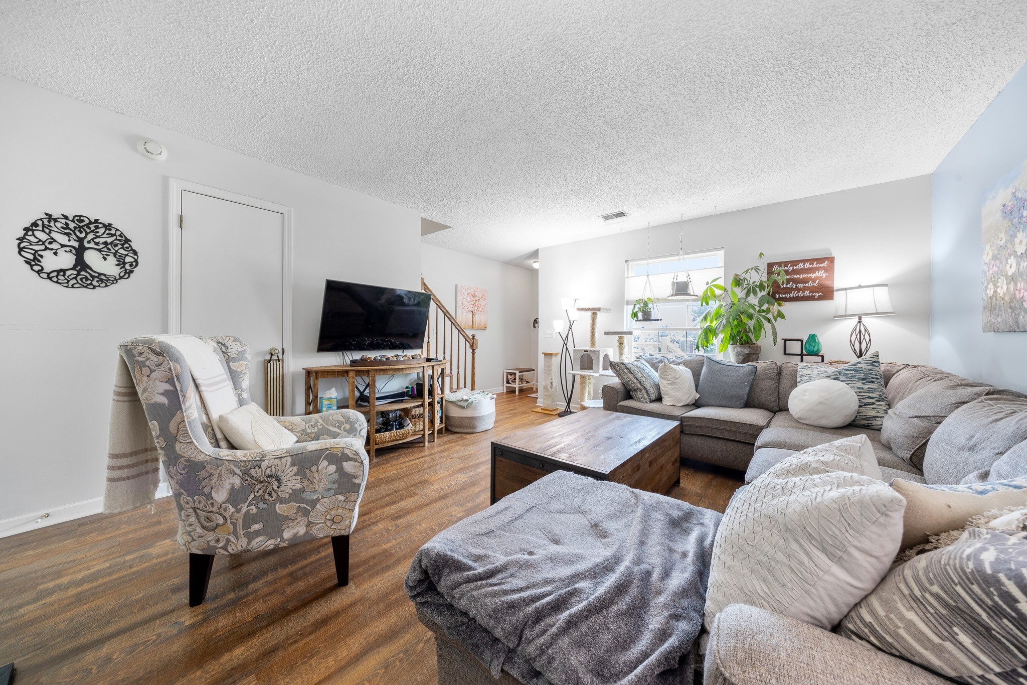 3506 New Windsor Ct