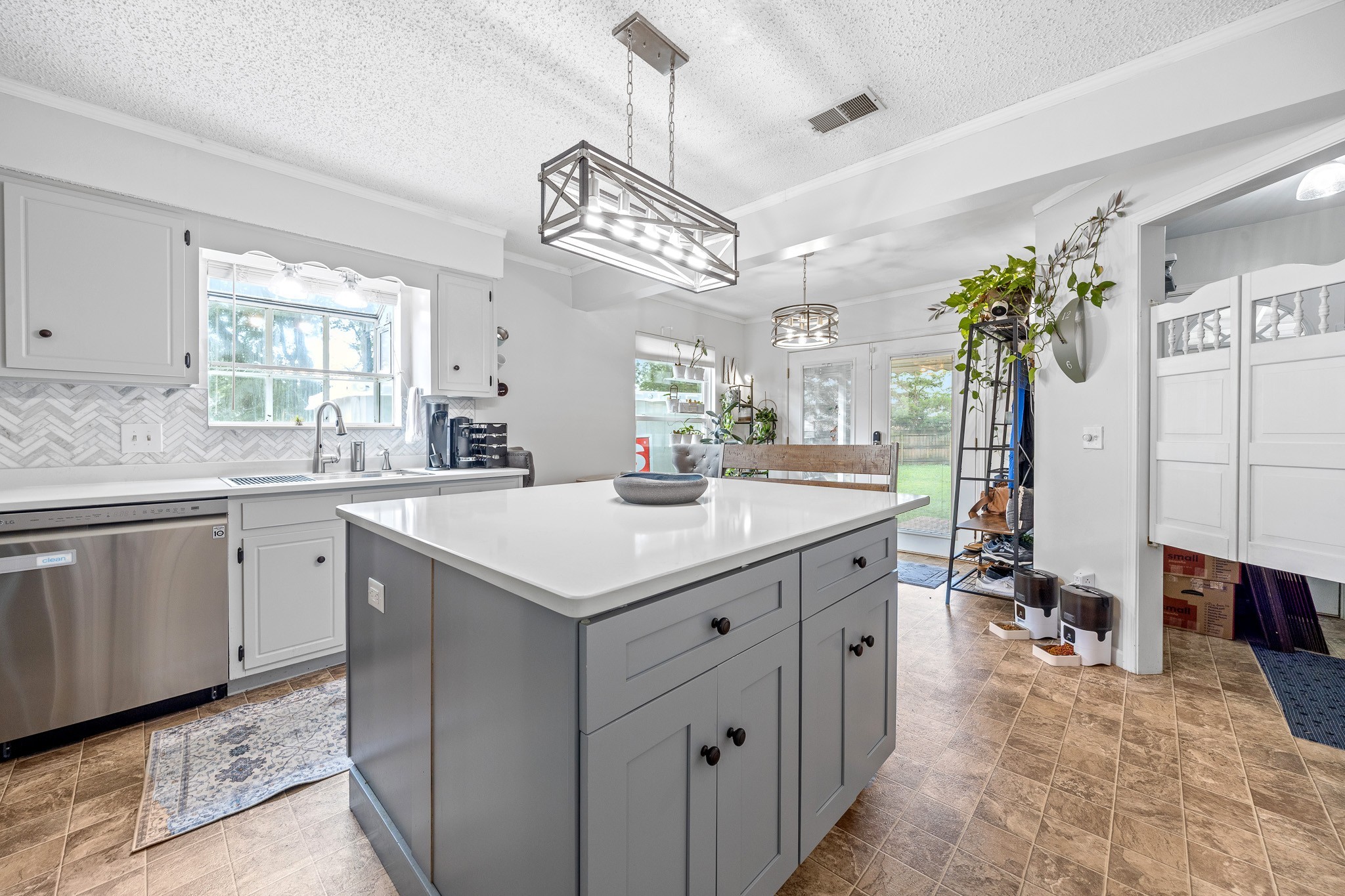 3506 New Windsor Ct