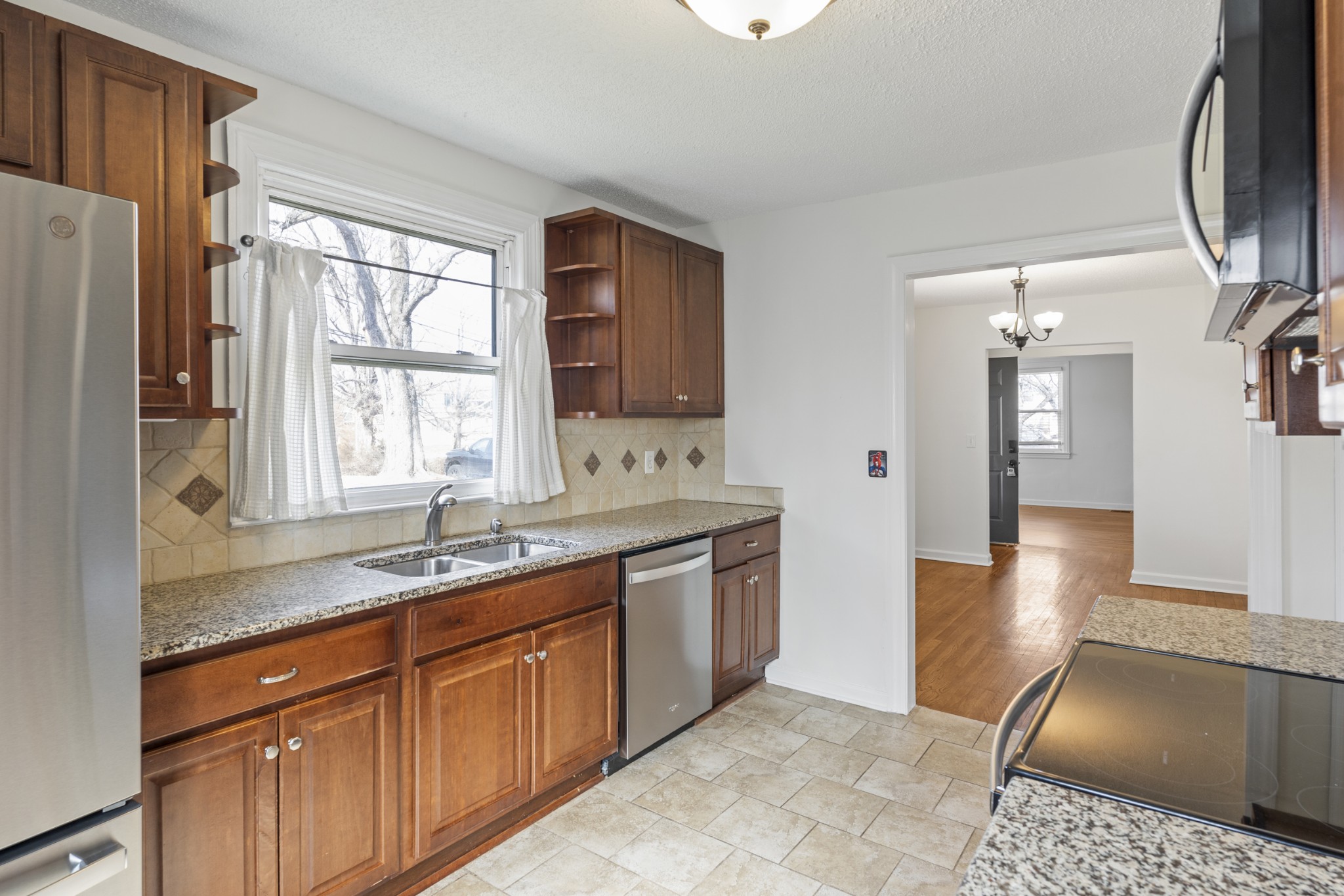 203 Fairway Dr