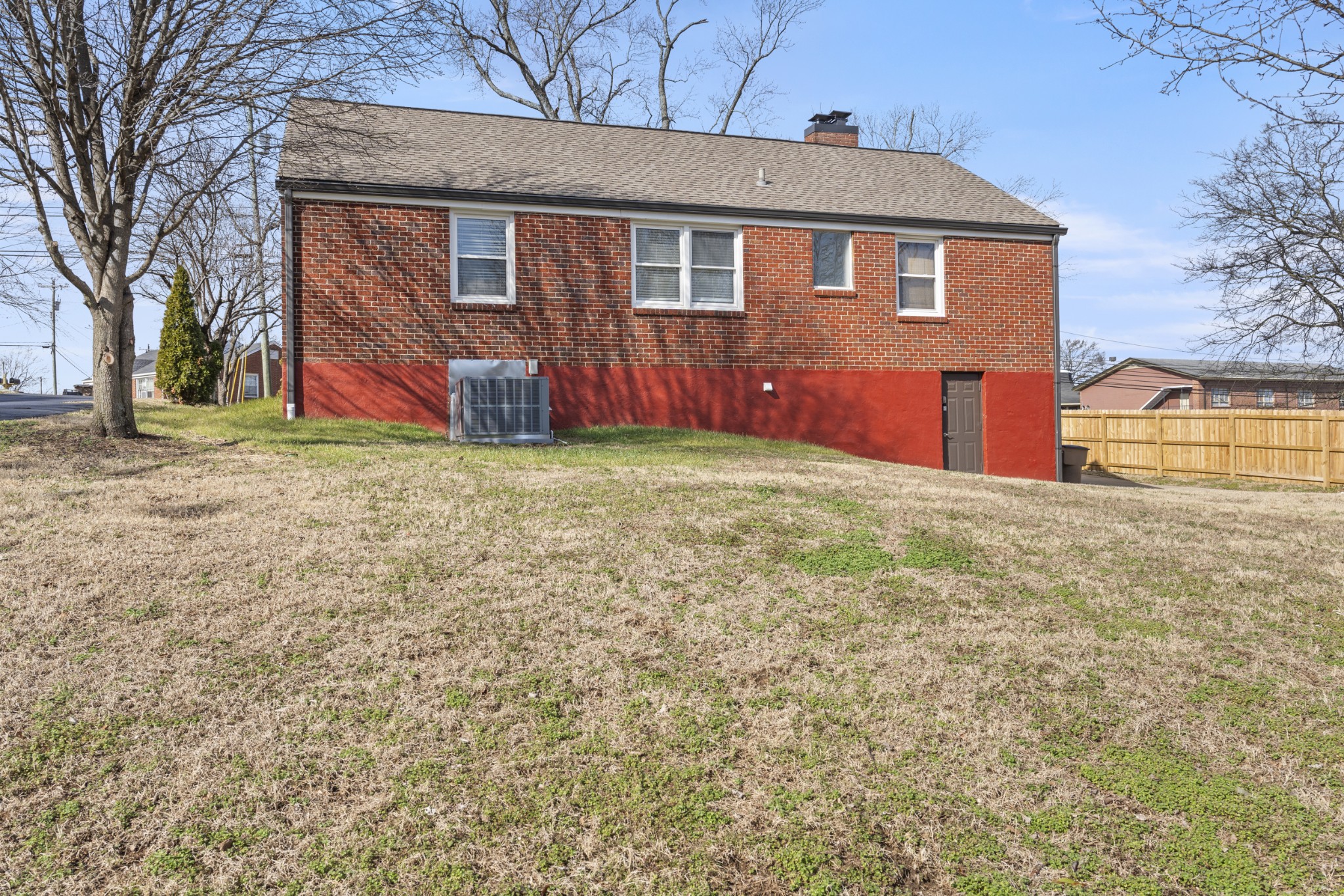 203 Fairway Dr