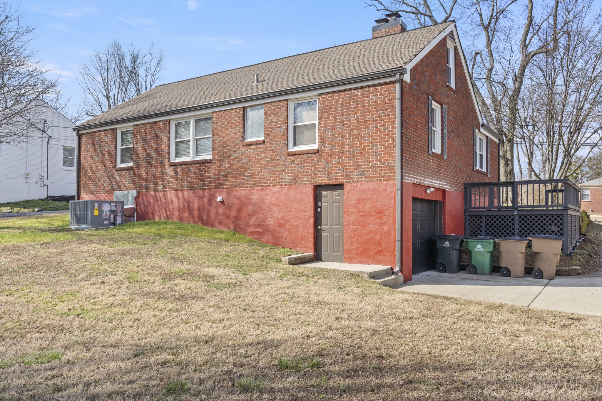 203 Fairway Dr