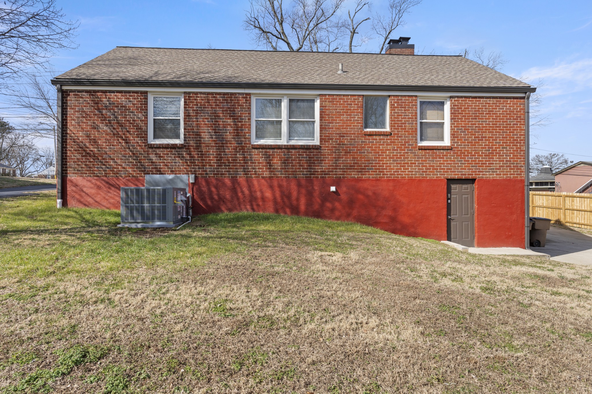 203 Fairway Dr