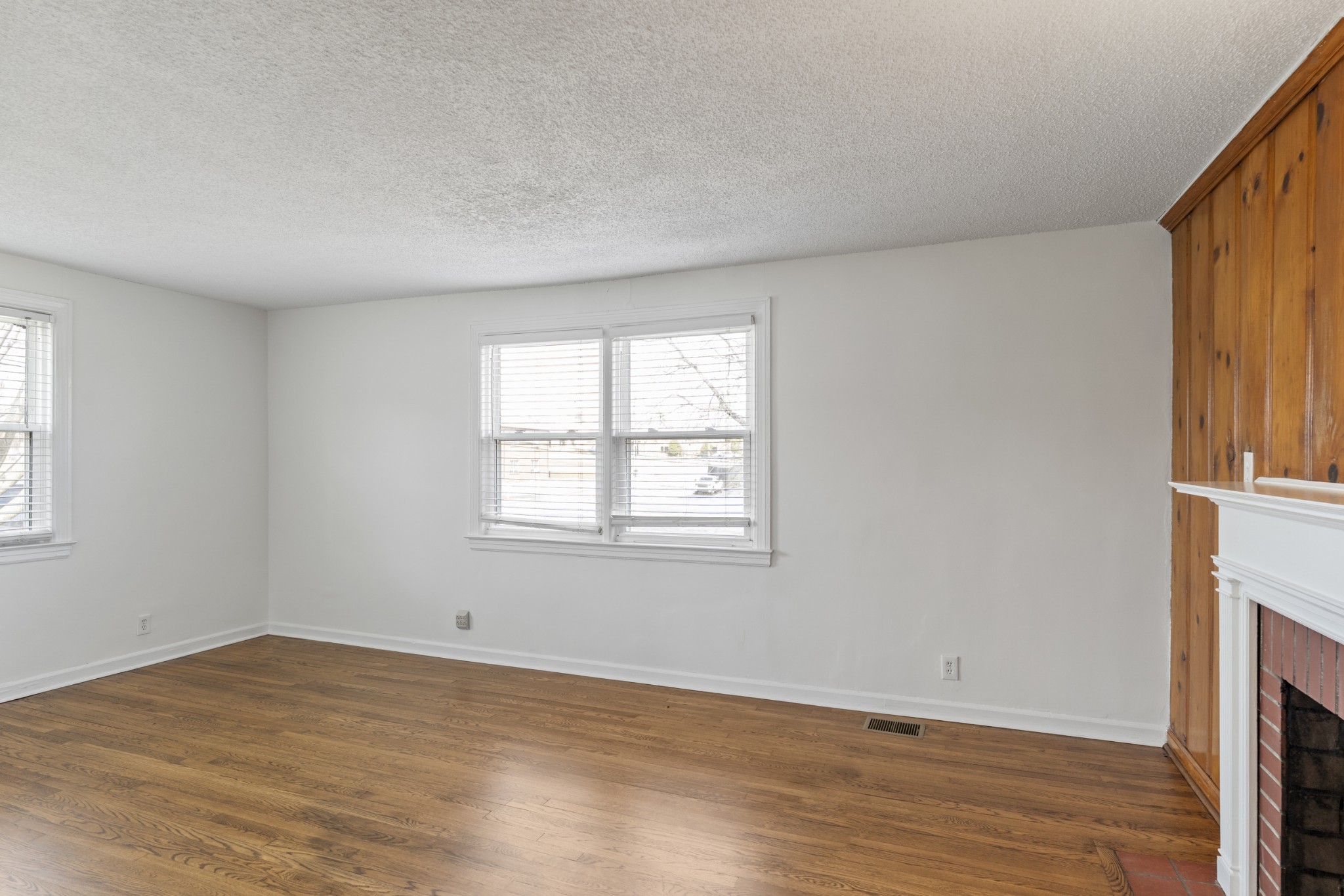 203 Fairway Dr