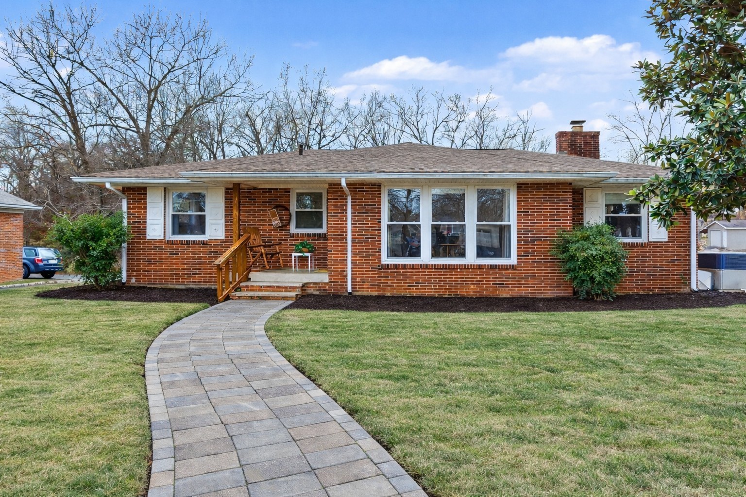 1618 Woodside Dr