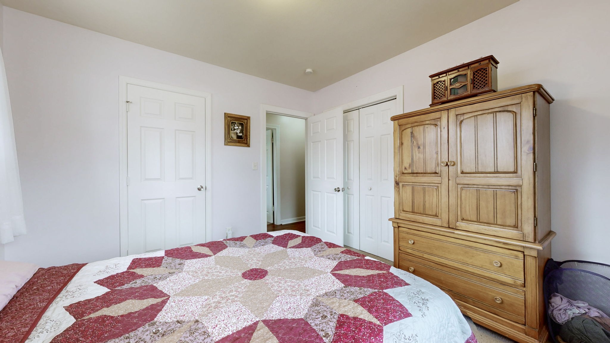 1618 Woodside Dr