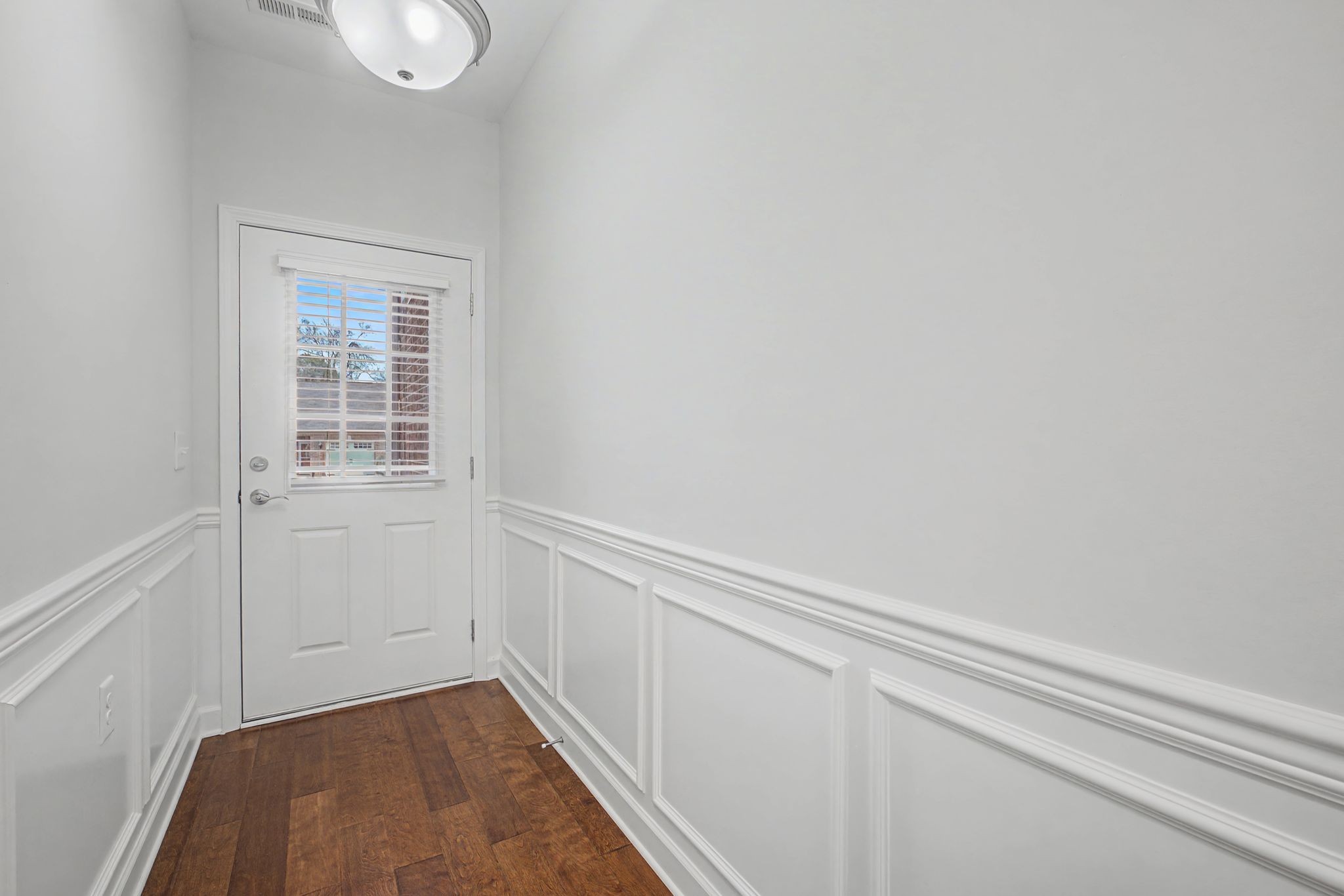 4590 Boxcroft Cir