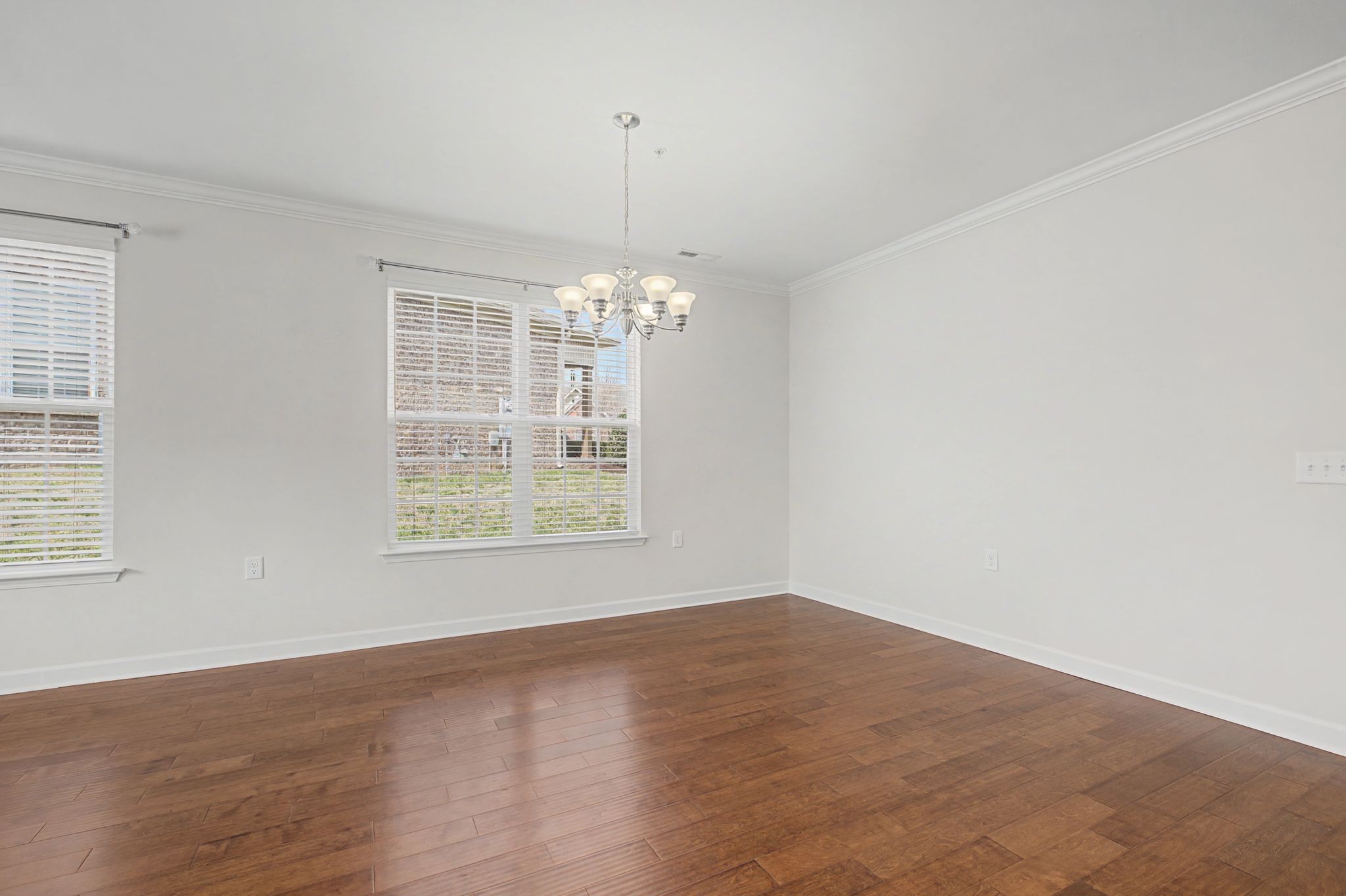 4590 Boxcroft Cir
