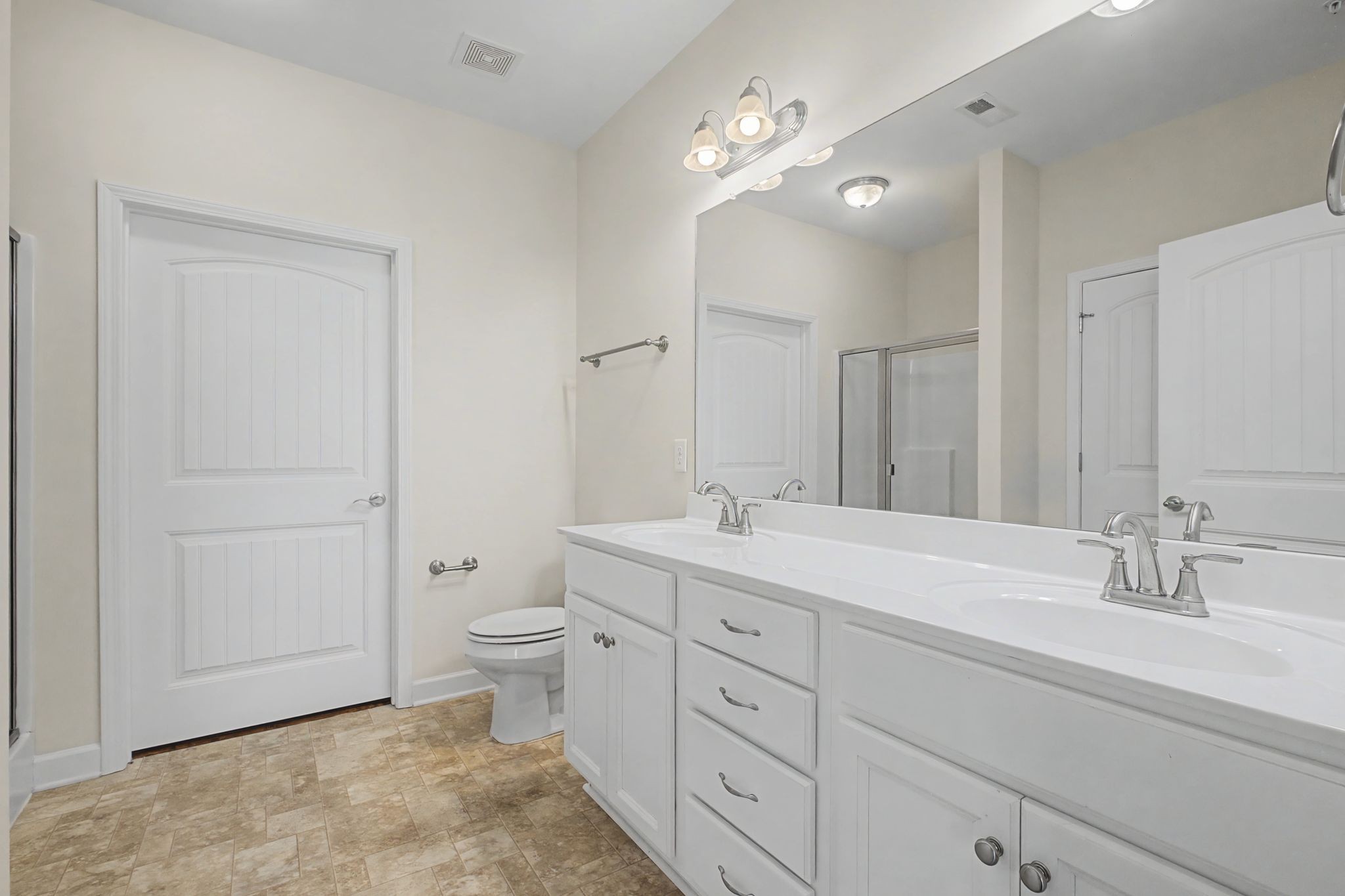 4590 Boxcroft Cir