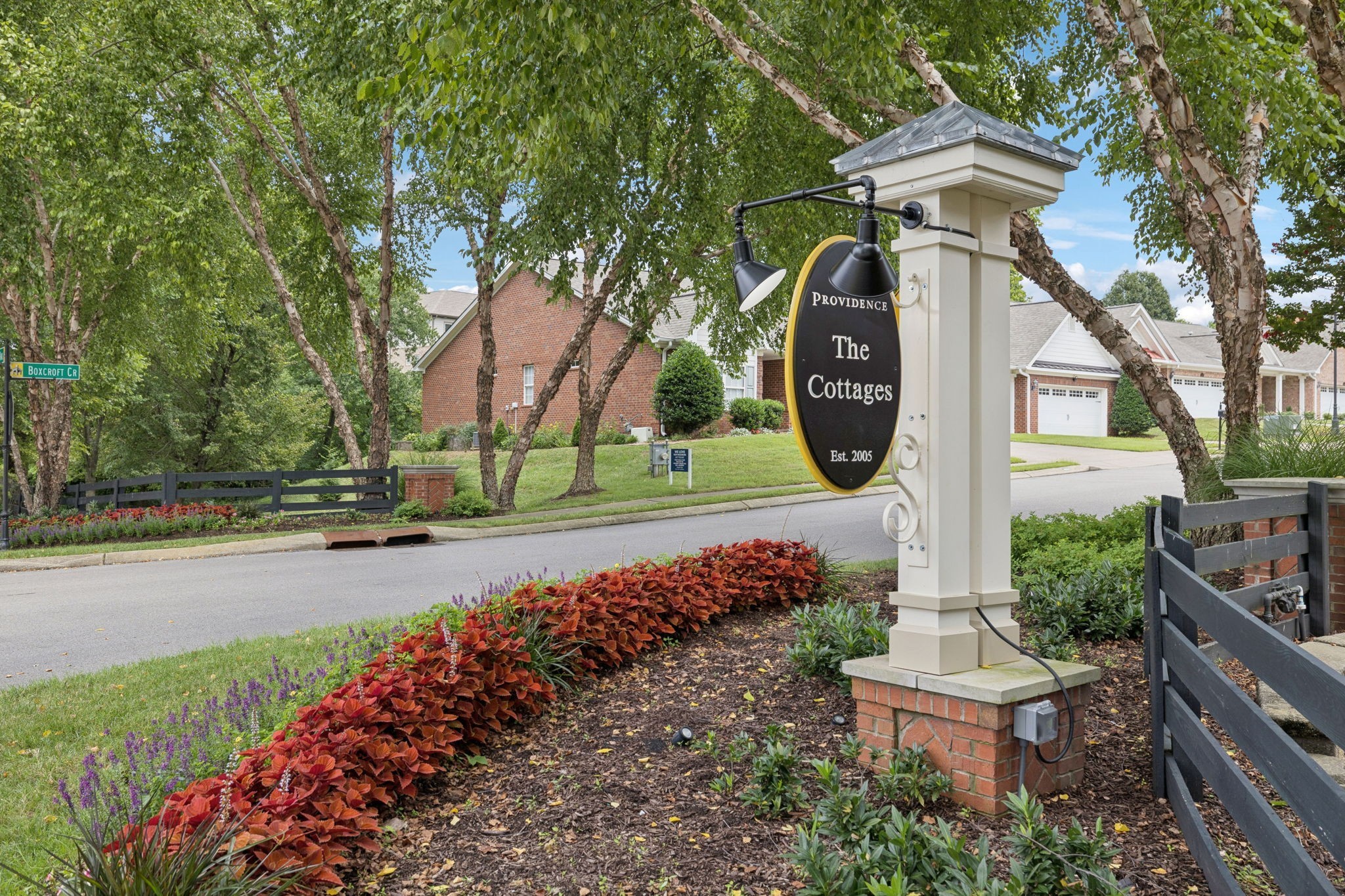4590 Boxcroft Cir