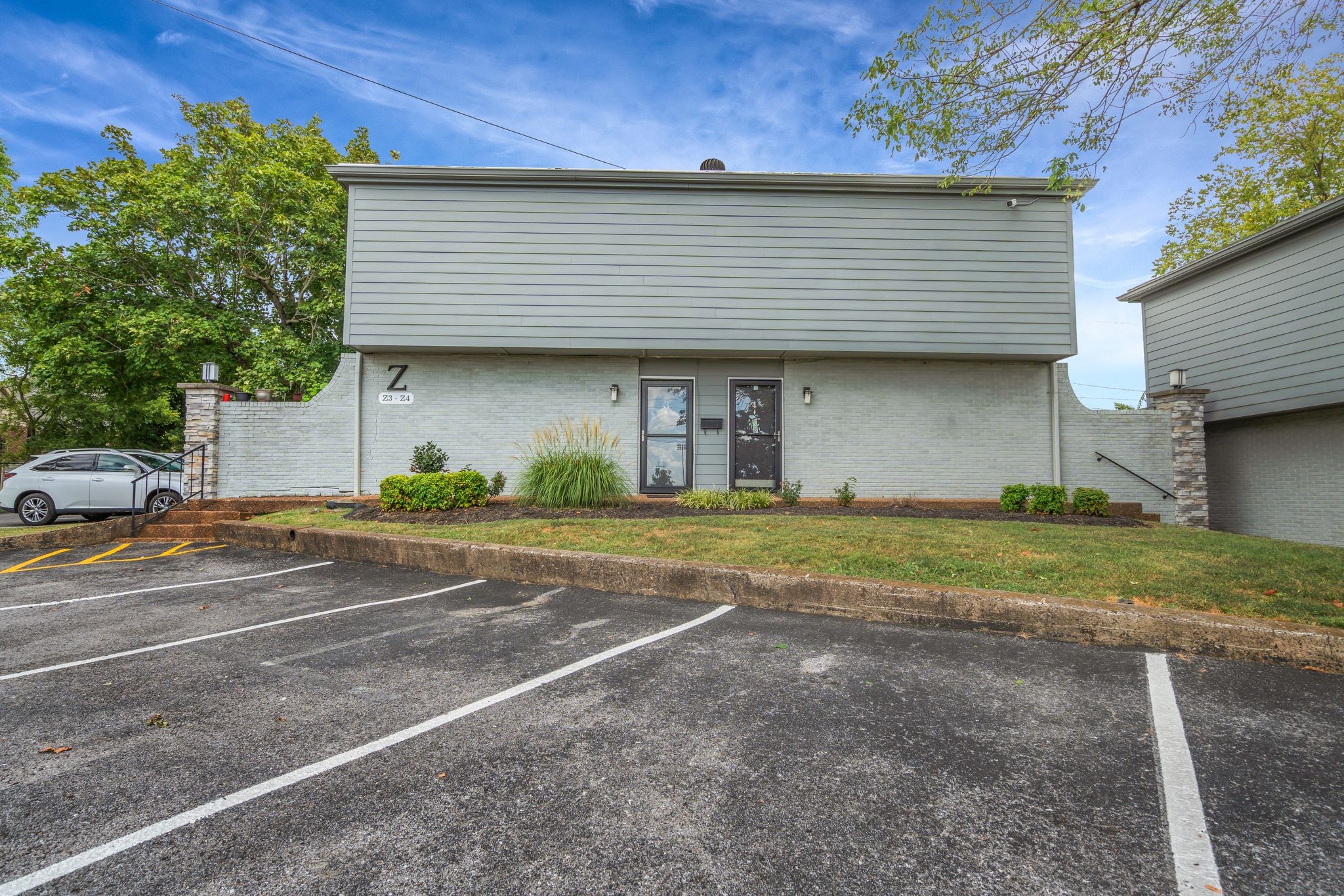 1900 Richard Jones Rd Unit: Z4
