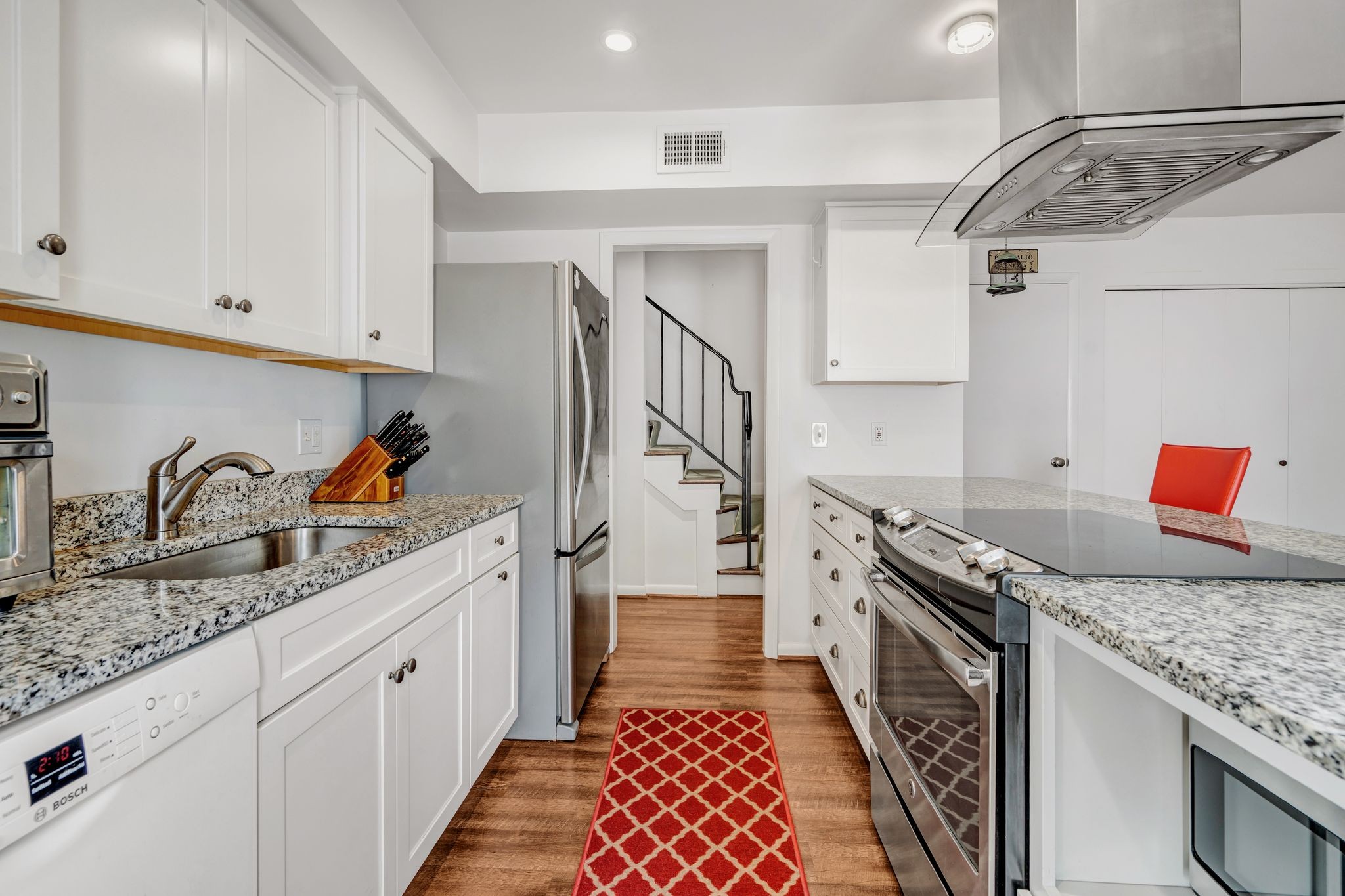 1900 Richard Jones Rd Unit: Z4