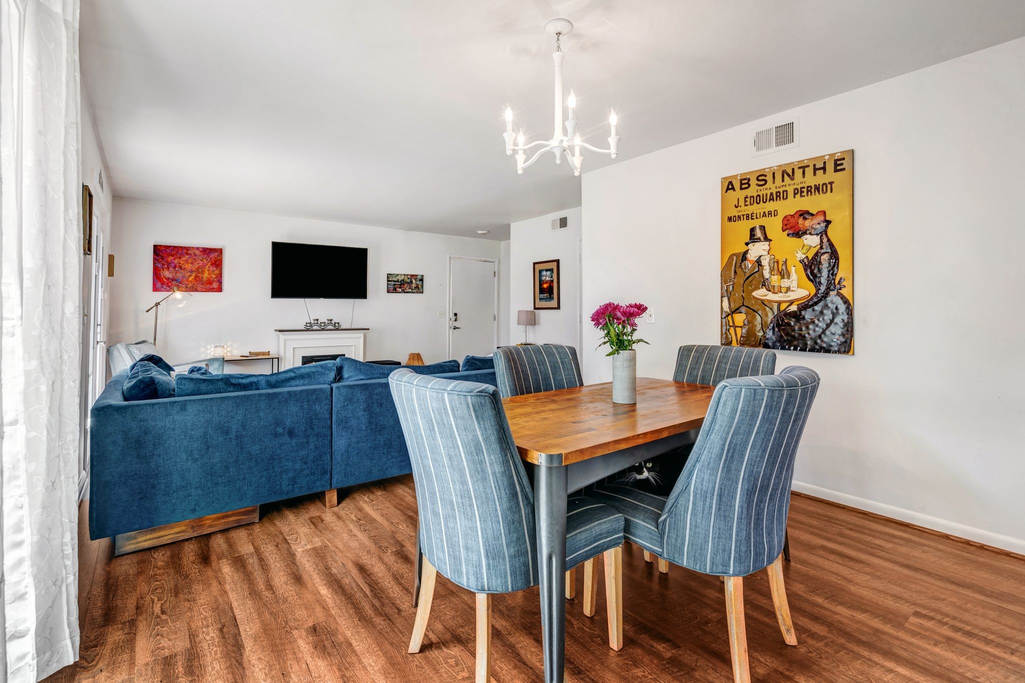 1900 Richard Jones Rd Unit: Z4