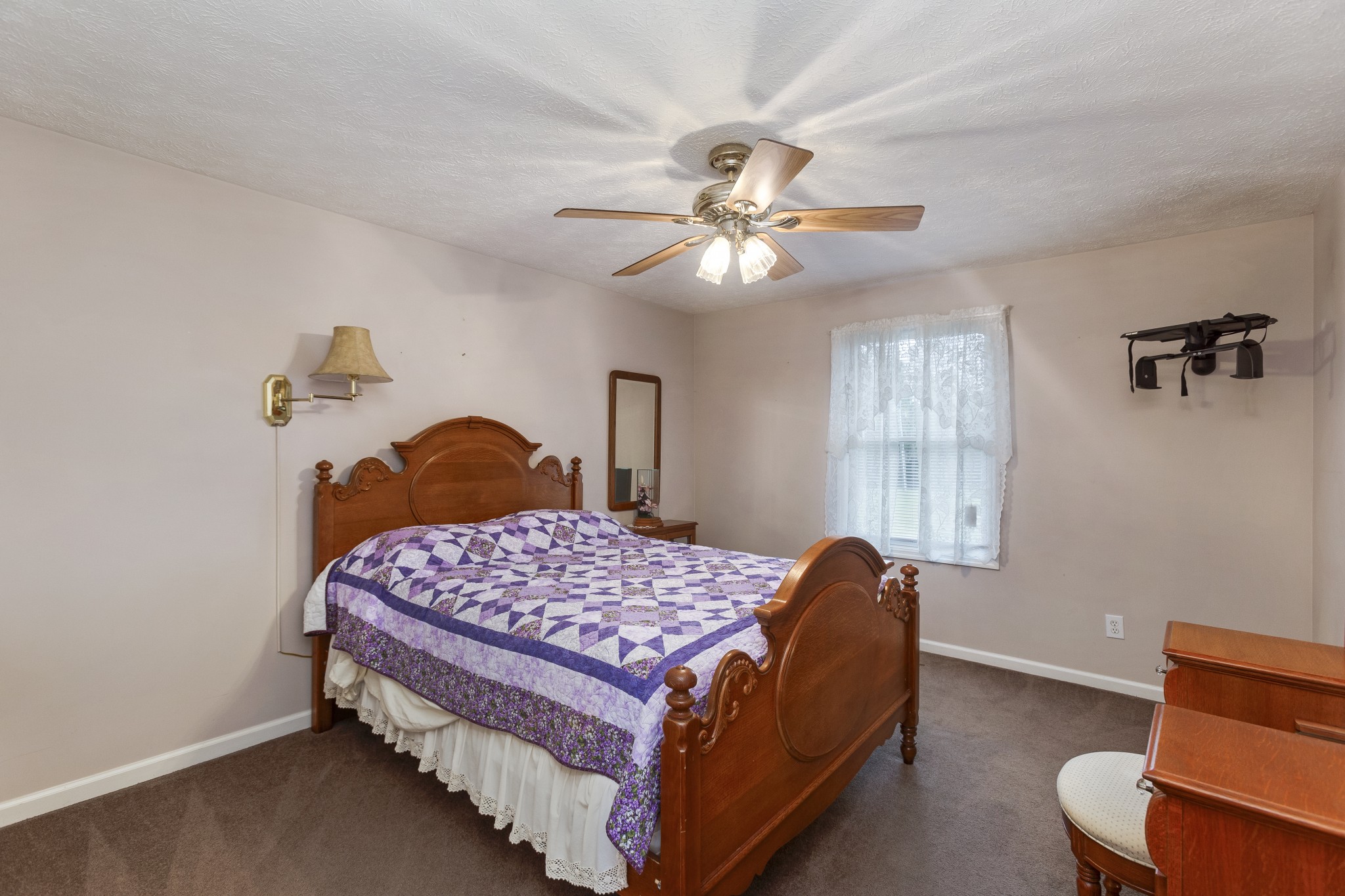 407 Goshen Rd