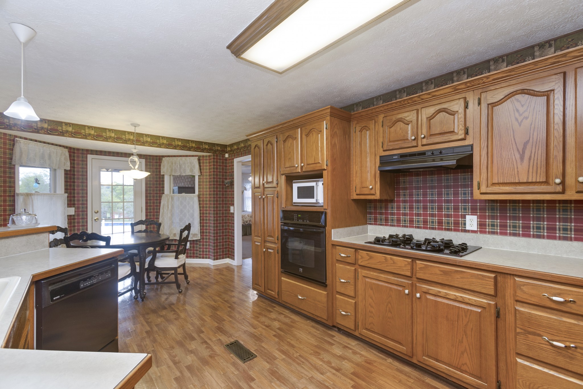 407 Goshen Rd